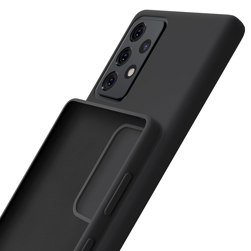 Zdjęcie przedstawia czarne etui na telefon, z widokiem na wewnętrzną wyściółkę i obszar wycięcia na aparat.