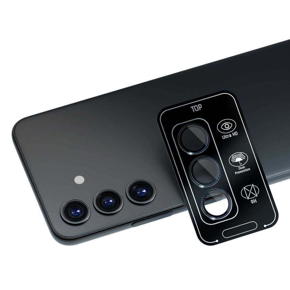 Obraz przedstawia telefon z osłoną obiektywu aparatu obok, promującą funkcje takie jak Ultra HD i zapobieganie kurzeniu się.