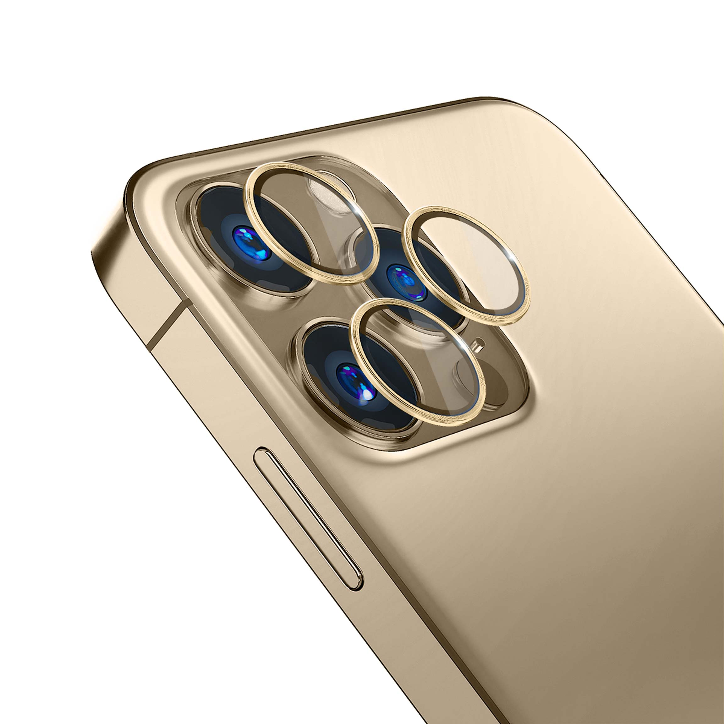 Primo piano delle protezioni per l'obiettivo della fotocamera dell'iPhone su un iPhone dorato, che mostrano una perfetta aderenza.