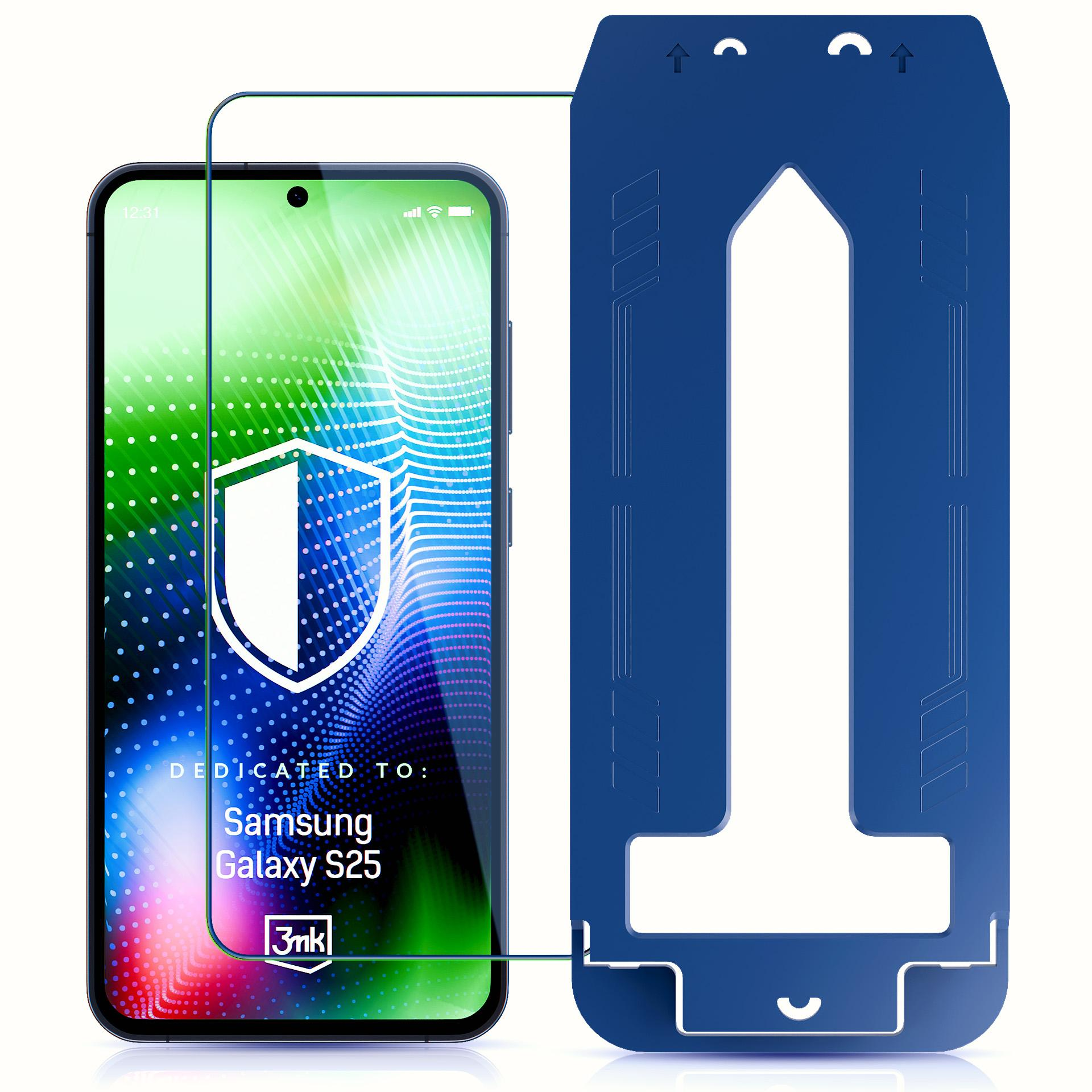 Un telefono con una protezione schermo e la sua guida all'installazione, il tutto su sfondo bianco. Il telefono è un Samsung Galaxy S25.
