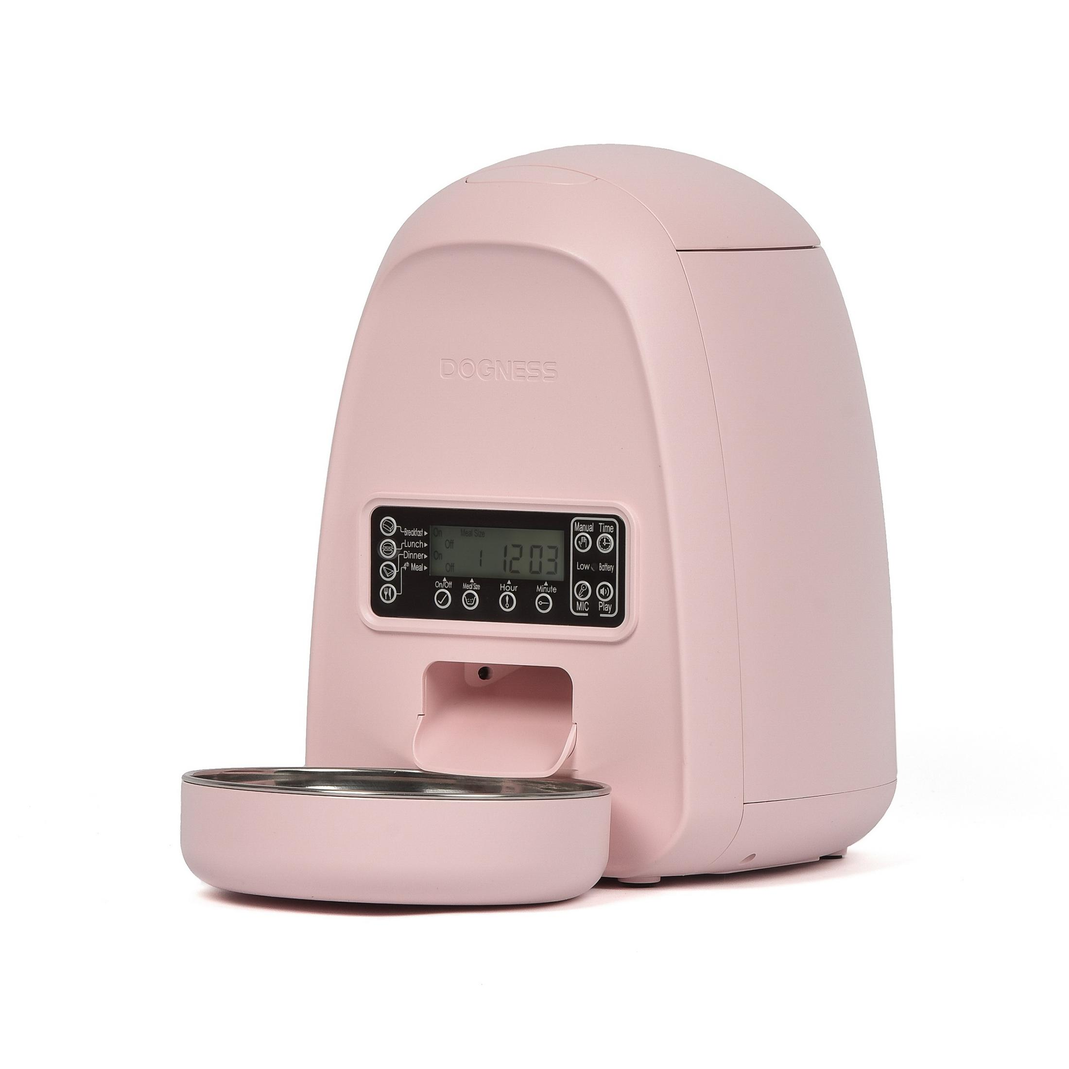 Rosa Dogness-Futterautomat mit Digitalanzeige und Edelstahlnapf auf weißem Hintergrund.