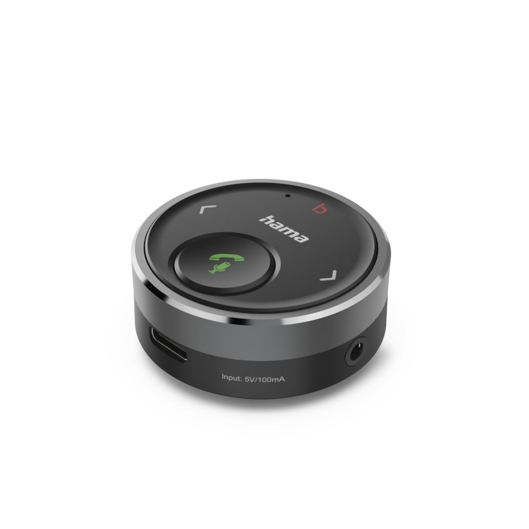 Schwarzes und graues Bluetooth-Autokit mit Knöpfen und einem Mikrofonsymbol, auf Weiß.