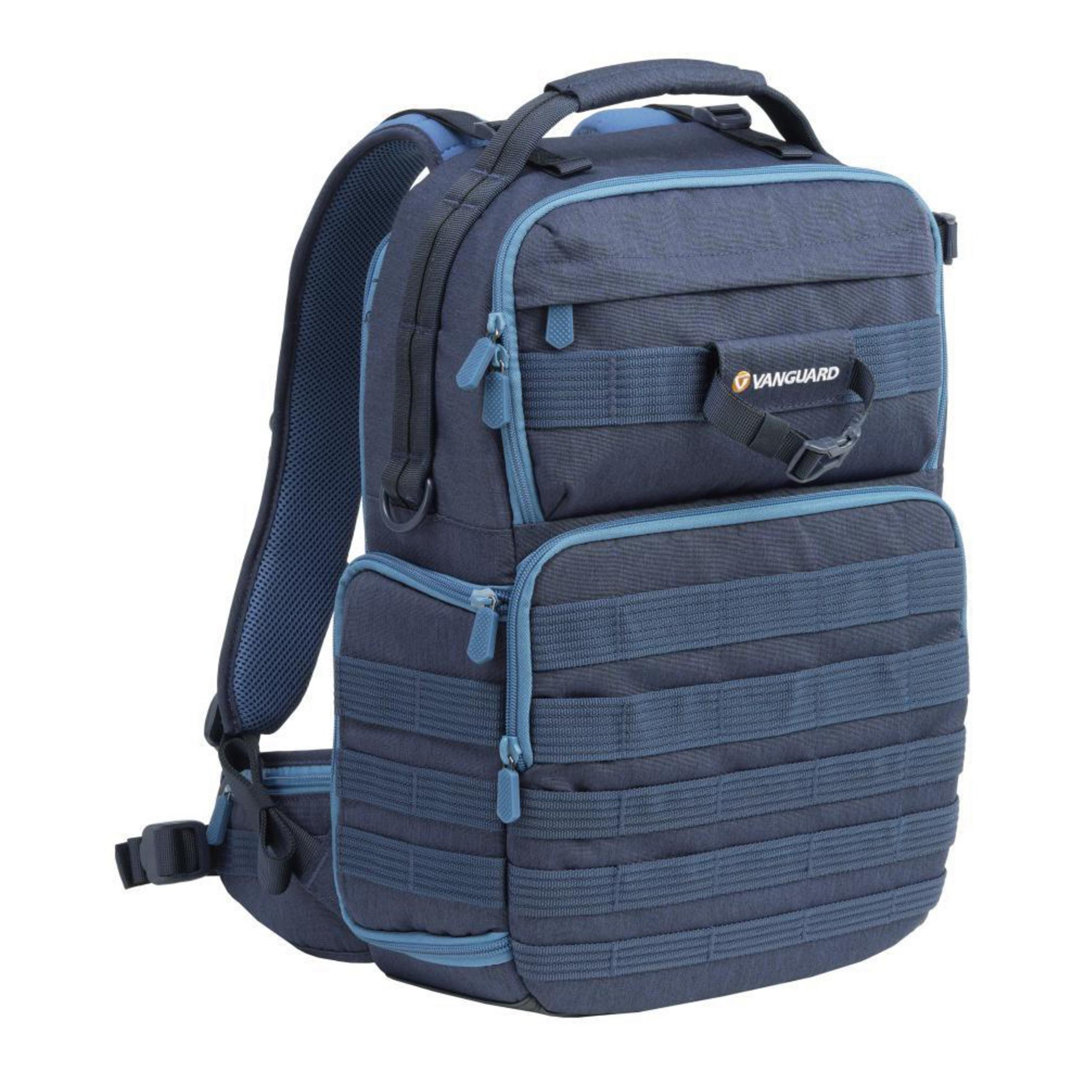 Blauer Vanguard-Kamerarucksack mit mehreren Fächern und Gurten zur sicheren Aufbewahrung und zum einfachen Transport der Ausrüstung.