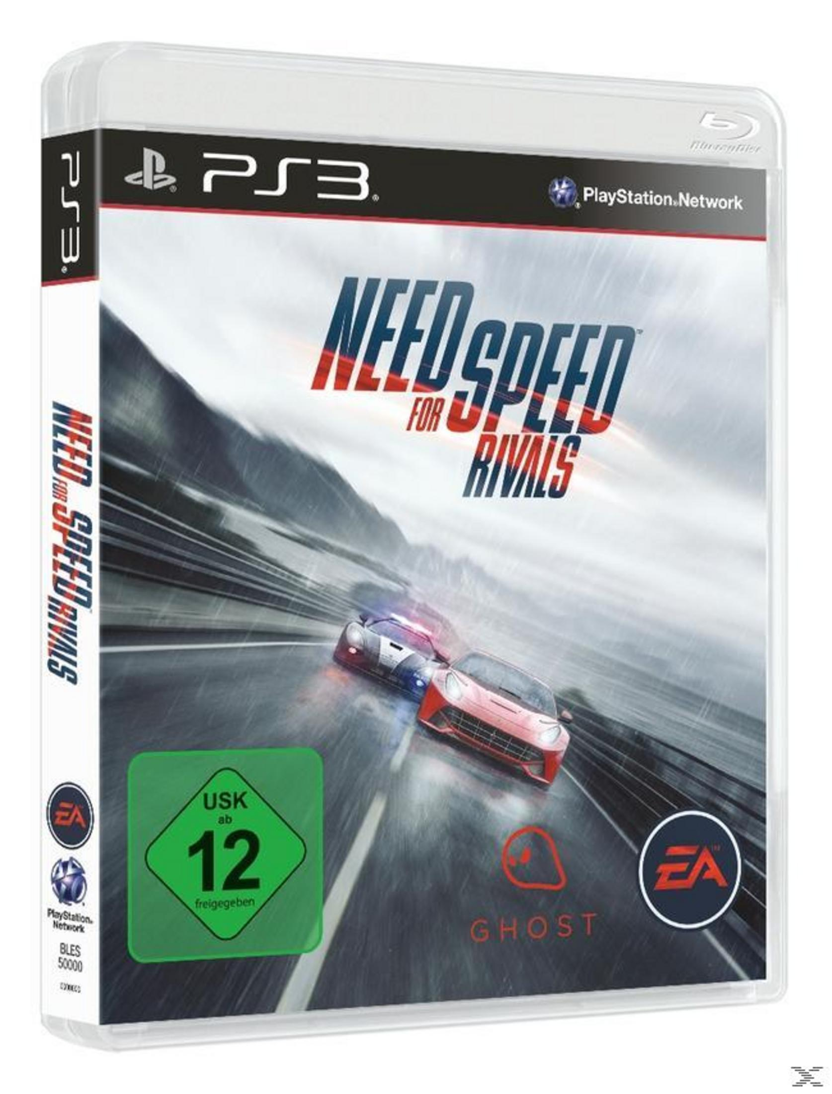 Need for Speed Rivals PS3-Spielbox mit Sportwagen, die bei Regenwetter auf einer nassen Straße fahren.