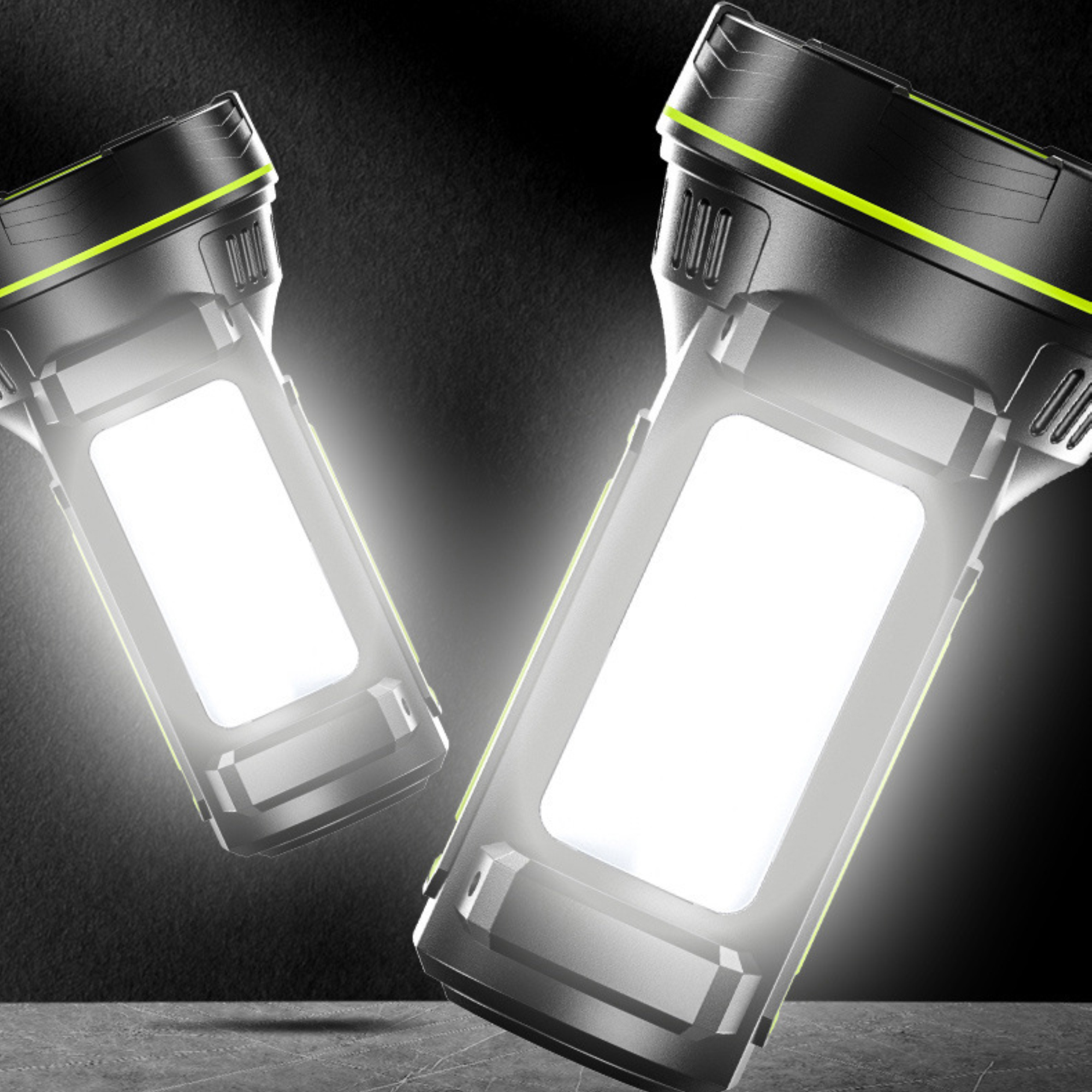 Zwei schwarze Taschenlampen mit weißem Licht vor einem dunklen Hintergrund, die ihre Beleuchtung hervorheben.