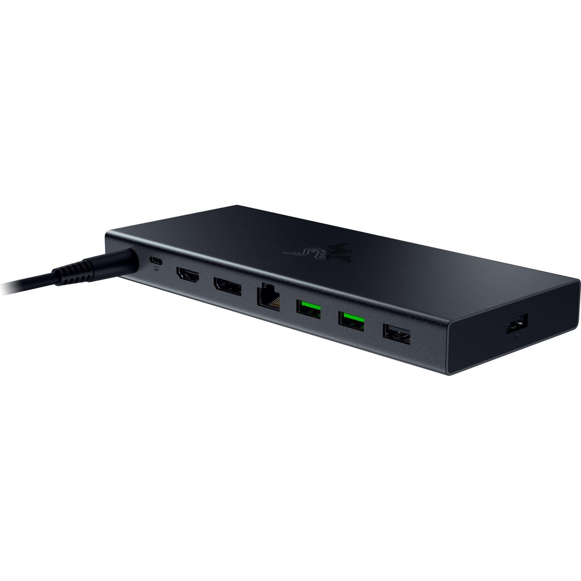 Eine schwarze Razer-Dockingstation mit mehreren Anschlüssen, mit einem schwarzen Kabel.