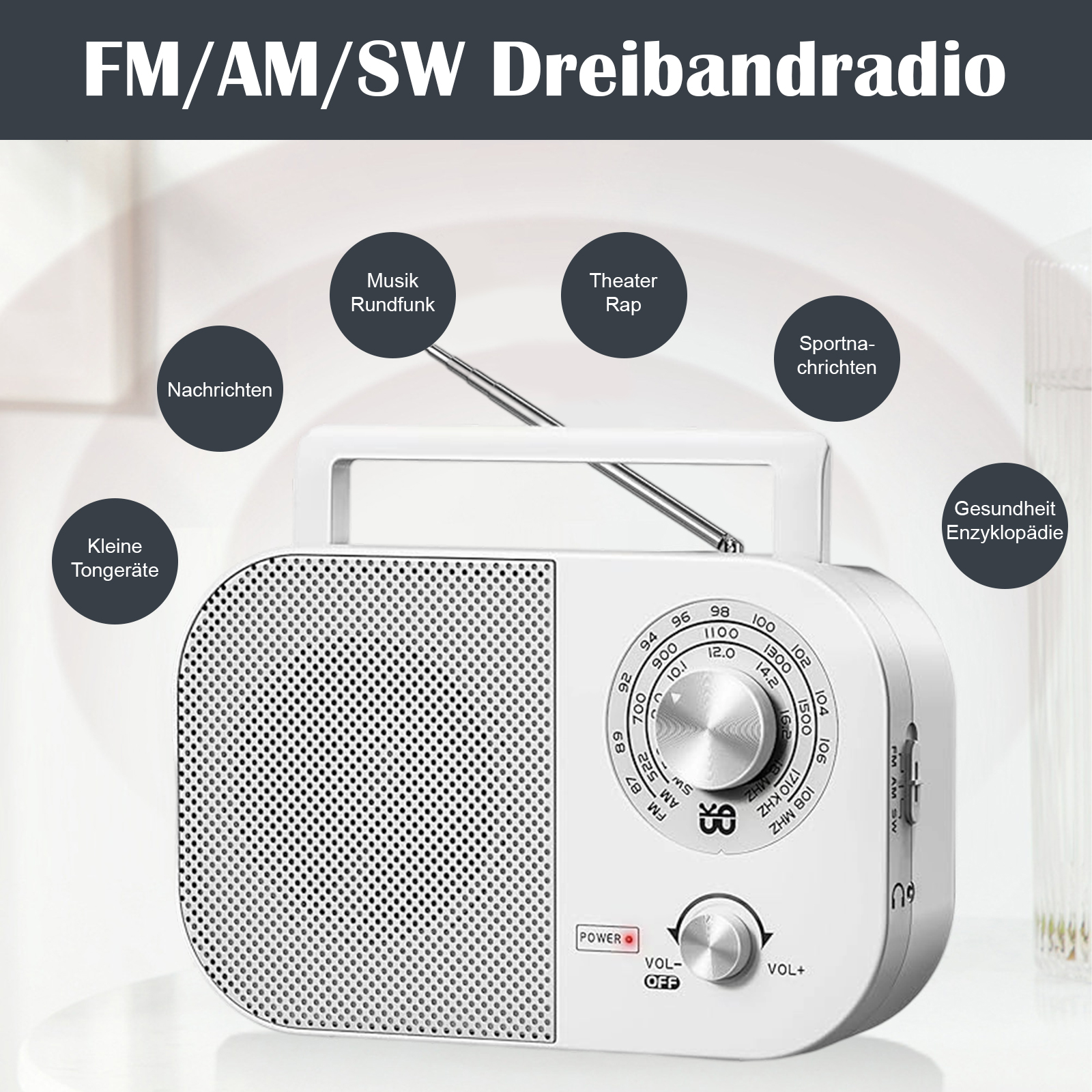 Weißes Radio mit Knöpfen und Griff. Hat einen Lautsprecher und ein Zifferblatt.