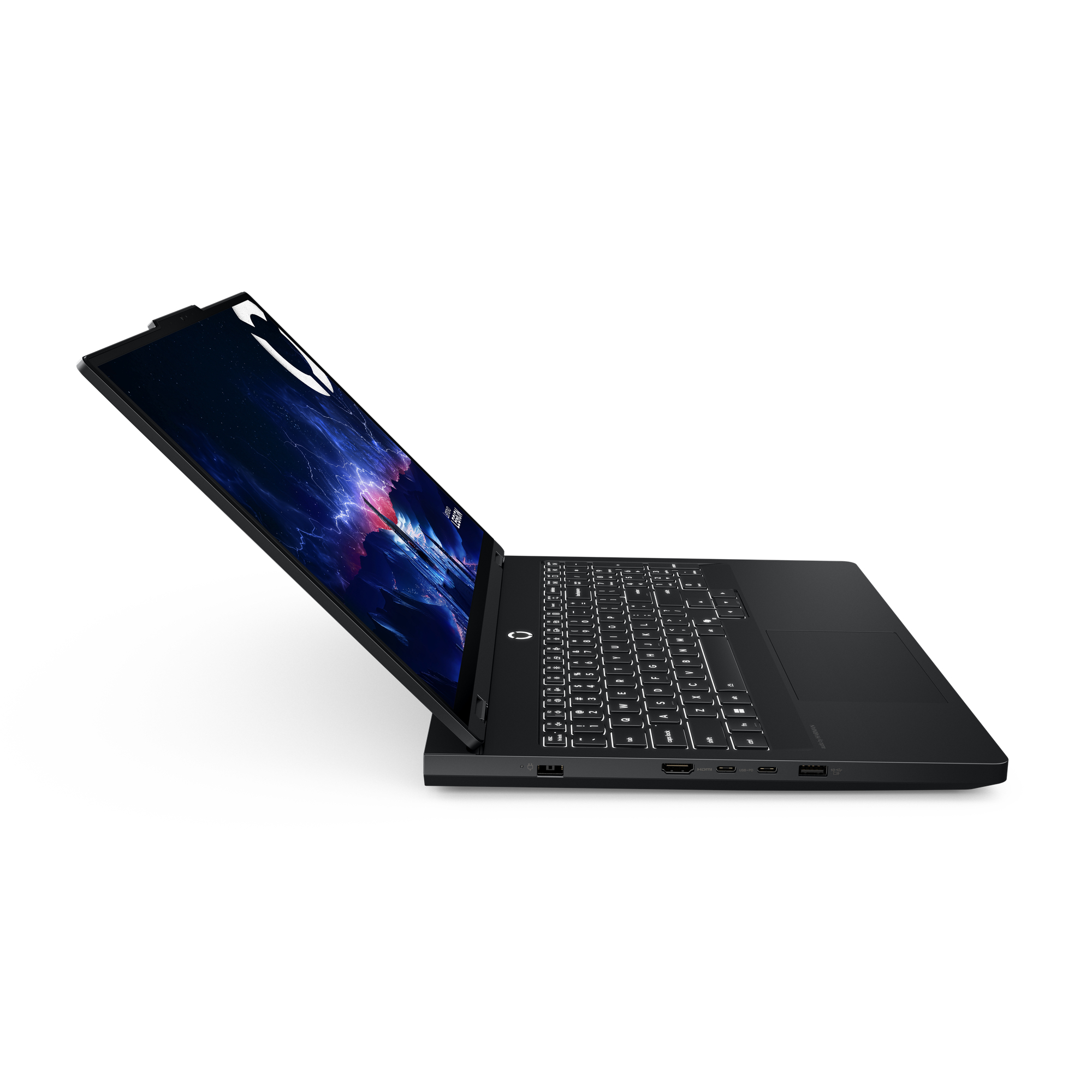 Un laptop nero aperto, che mostra un paesaggio urbano con fulmini sullo schermo e il logo Lenovo Legion.