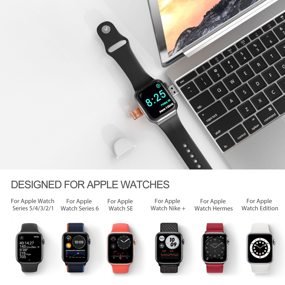 Apple Watches werden auf einem Tisch in der Nähe eines Laptops geladen.
