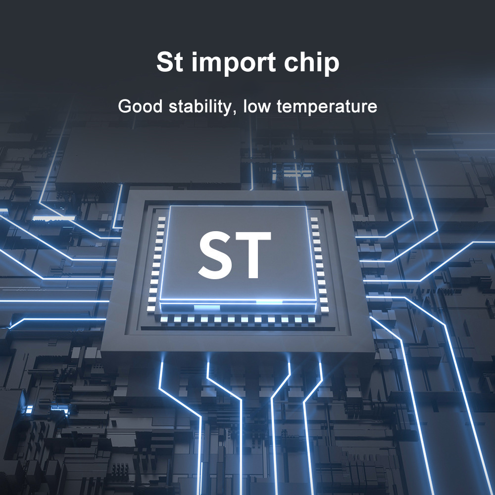 Eine Nahaufnahme eines ST-Mikrochips auf einer Leiterplatte mit blauen Linien.