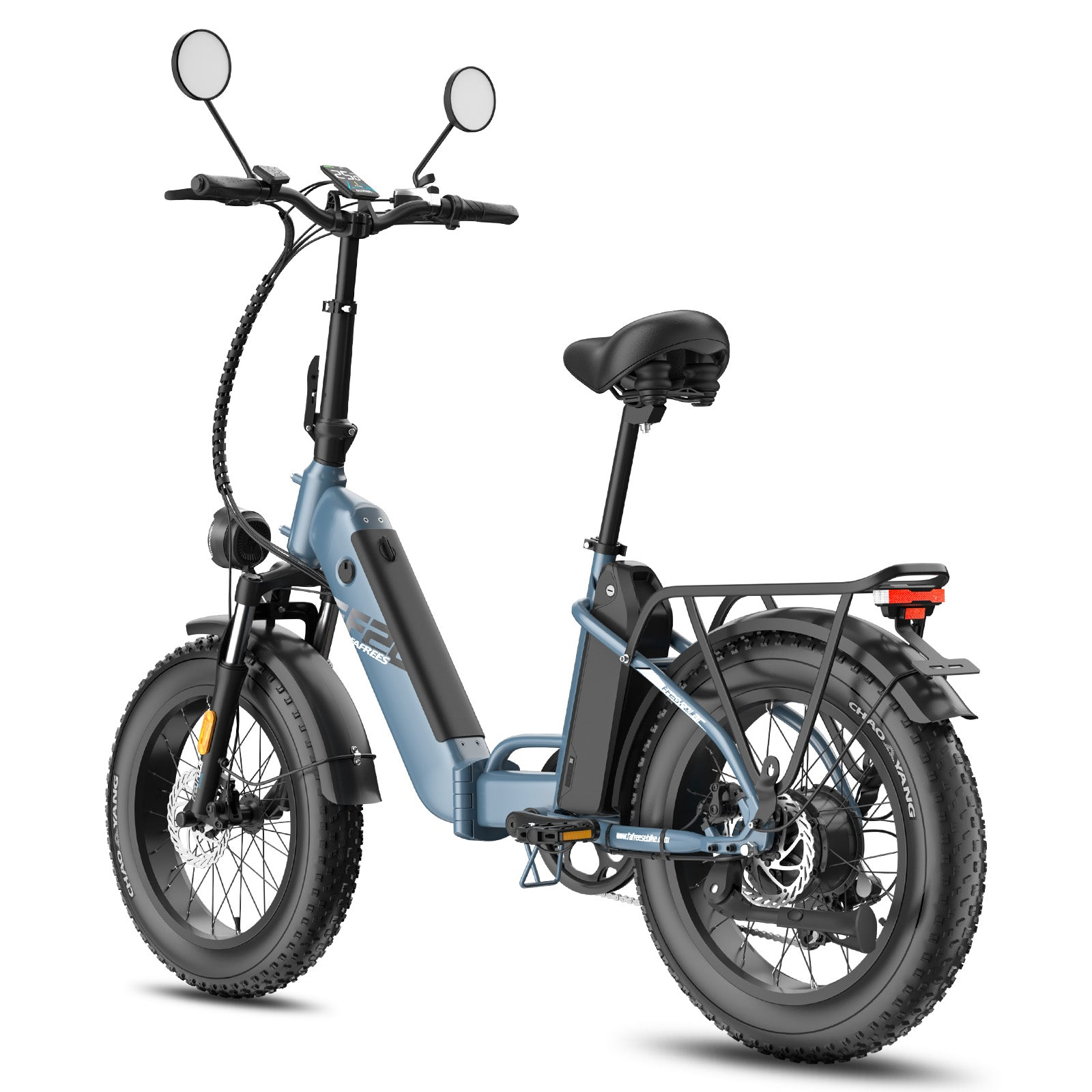 Una e-bike pieghevole azzurra è mostrata su uno sfondo bianco.
