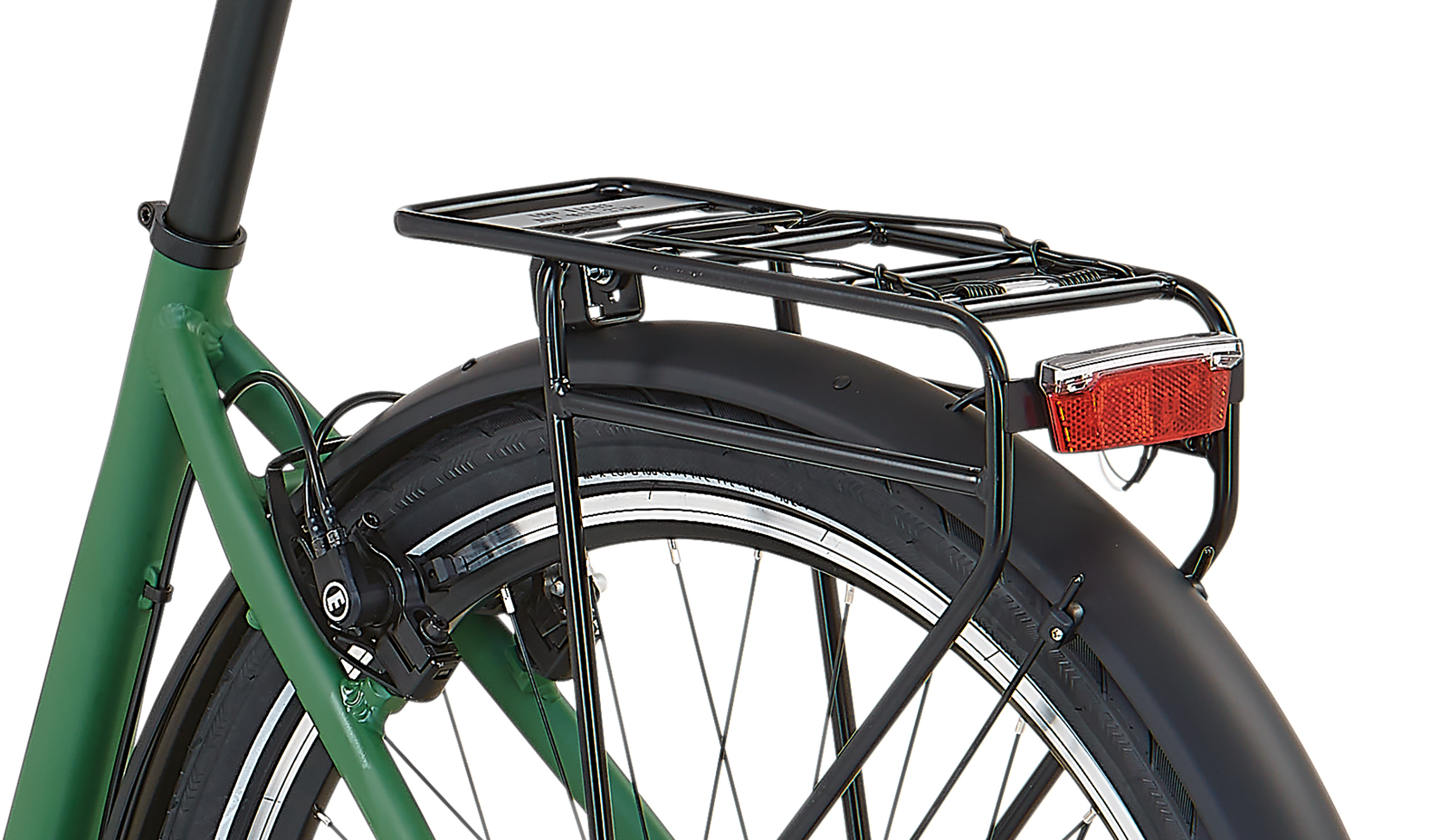Nahaufnahme des schwarzen Gepäckträgers an einem grünen Prophete E-Bike mit weißem Hintergrund.