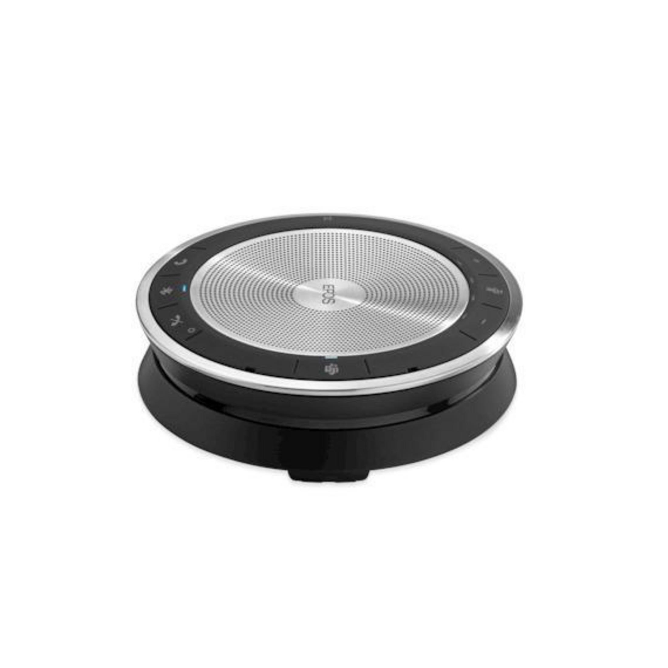 Ein rundes, schwarz-silbernes EPOS-Speakerphone steht vor einem weißen Hintergrund.