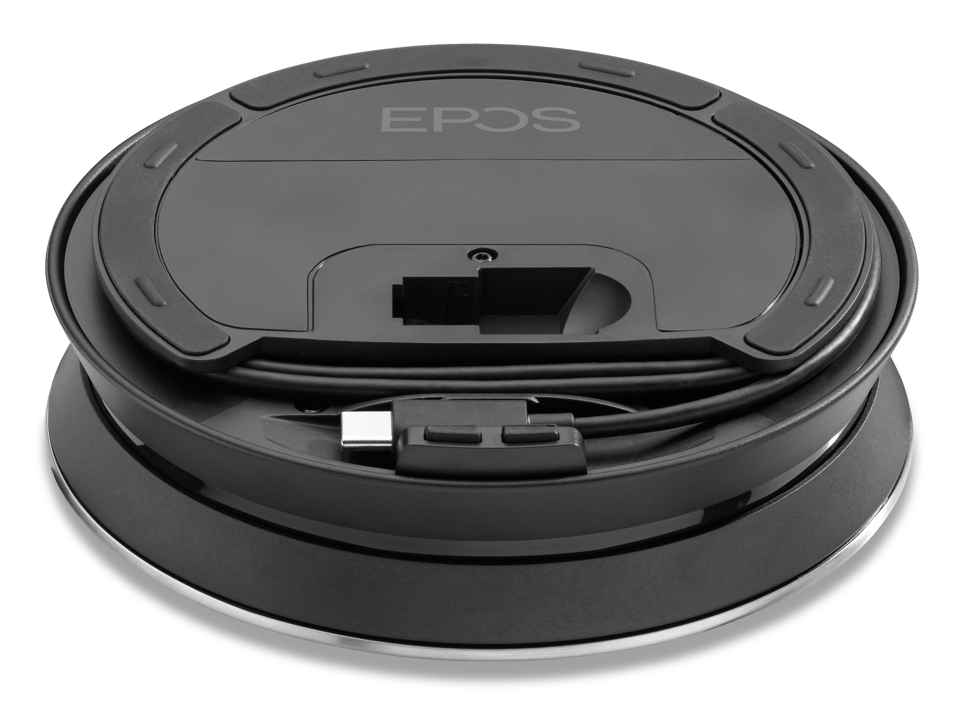 Die Unterseite eines schwarzen EPOS-Speakerphones, das die Kabelführung zeigt, isoliert auf Weiß.