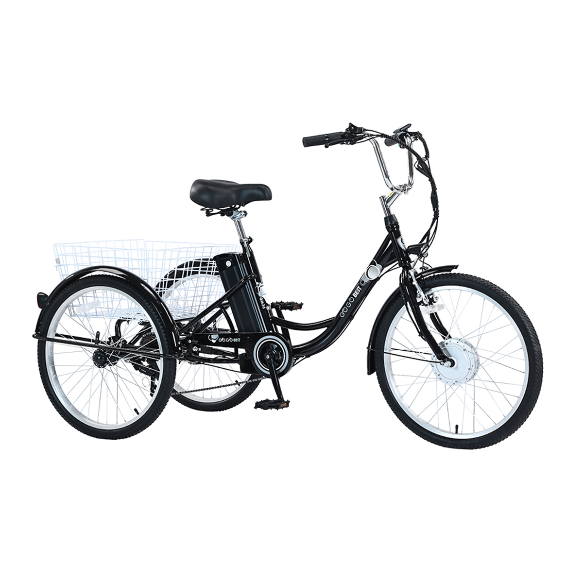 Czarny elektryczny trójkołowiec z białym koszem. Trójkołowiec jest na białym tle. Ma czarne siedzenie.