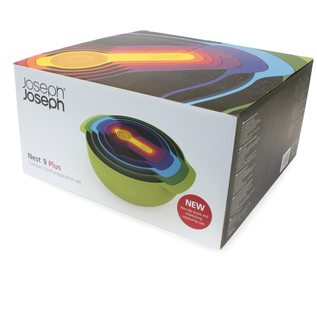 Joseph Joseph Nest 9 Plus karıştırma kapları ve ölçü kapları için bir ürün kutusu. Kutu, iç içe geçmiş kapları ve bardakları gösterir.