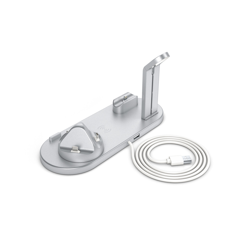 Silberne Ladestation. Ständer für Apple Watch, iPhone und Ladepad.