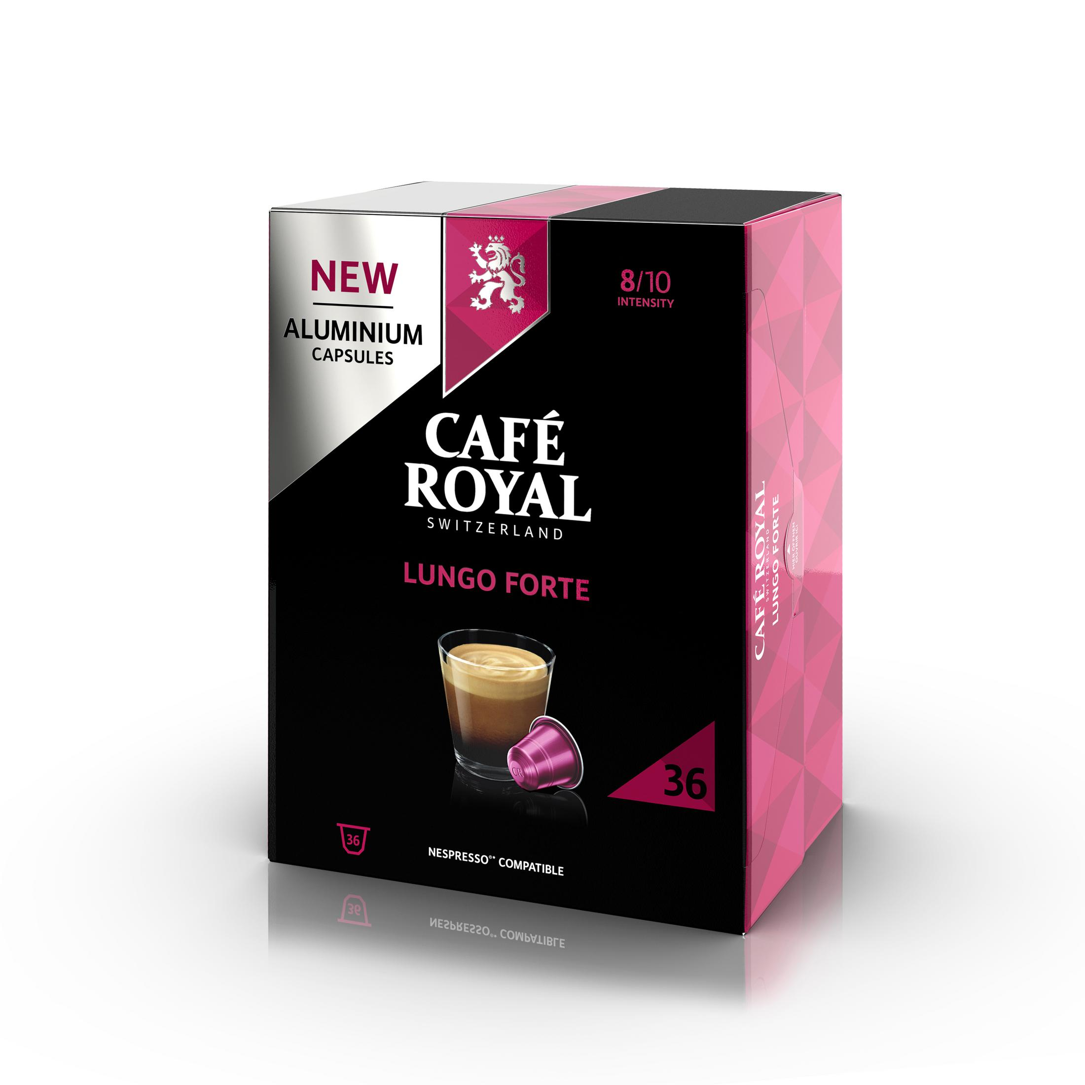 Scatola rosa e nera di capsule di caffè Café Royal Lungo Forte, con tazzina di caffè e capsula.