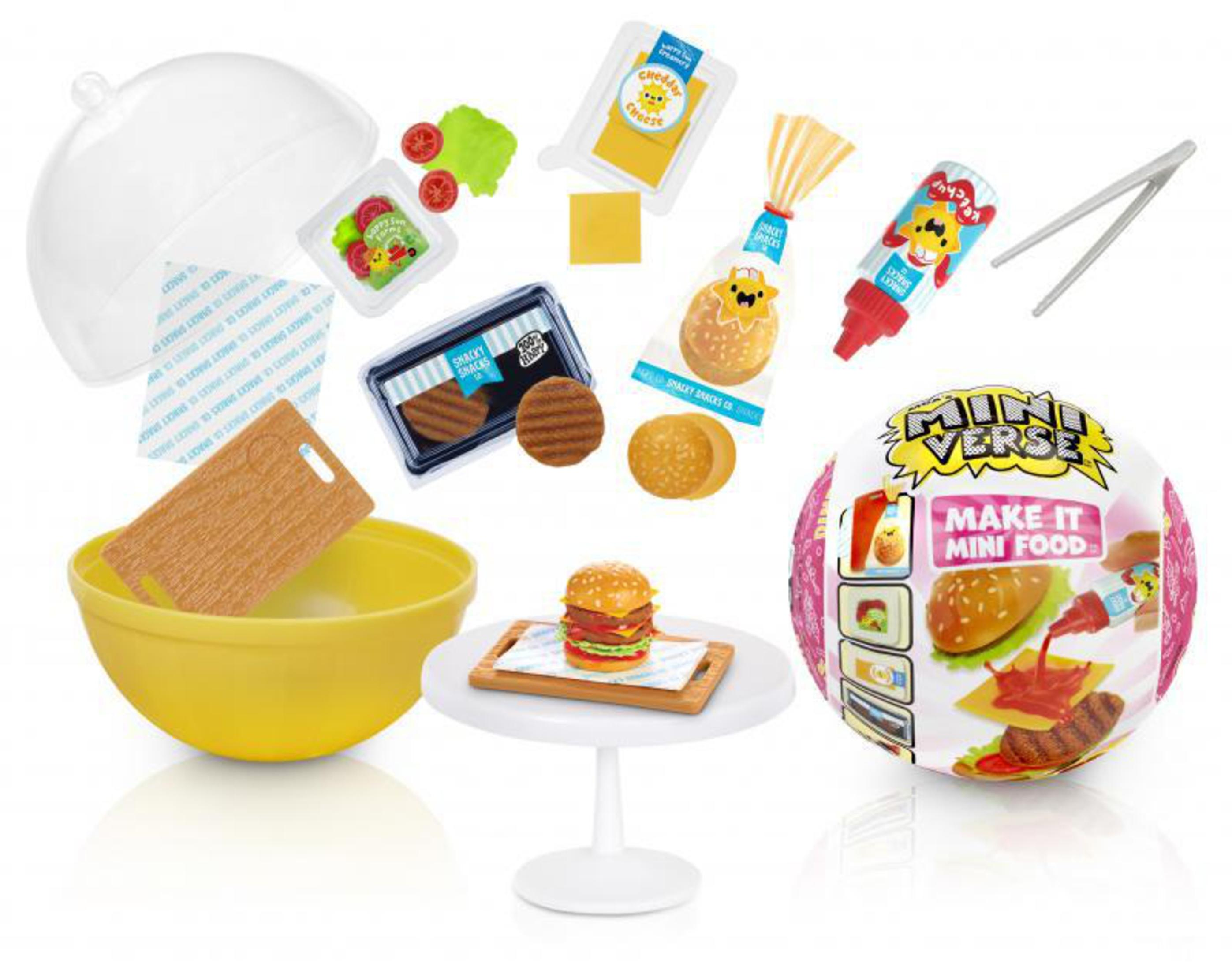 Miniatur-Lebensmittelspielzeugset mit Ball, Burger-Komponenten und Küchenutensilien.