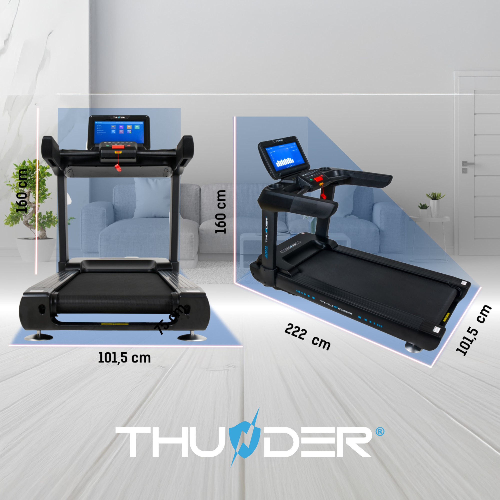 Czarna bieżnia jest pokazana z wymiarami w centymetrach, umieszczona w jasnym pokoju z rośliną i sofą.