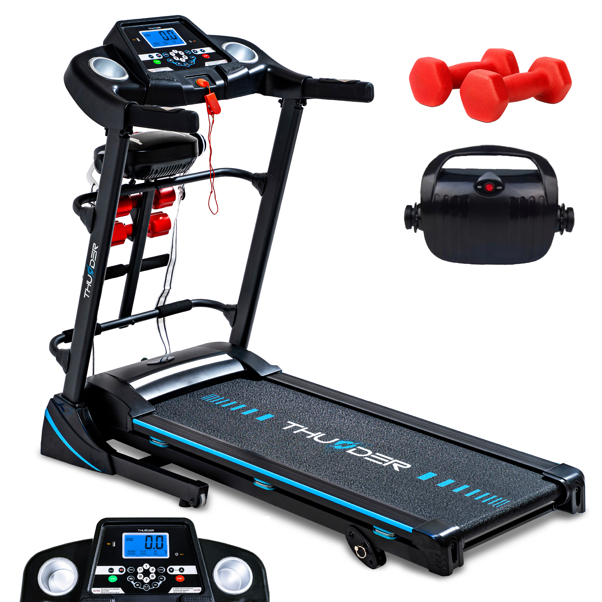 Czarna bieżnia z niebieskimi akcentami i dołączonym sprzętem, w tym hantlami i narzędziem do masażu, na białym tle.
