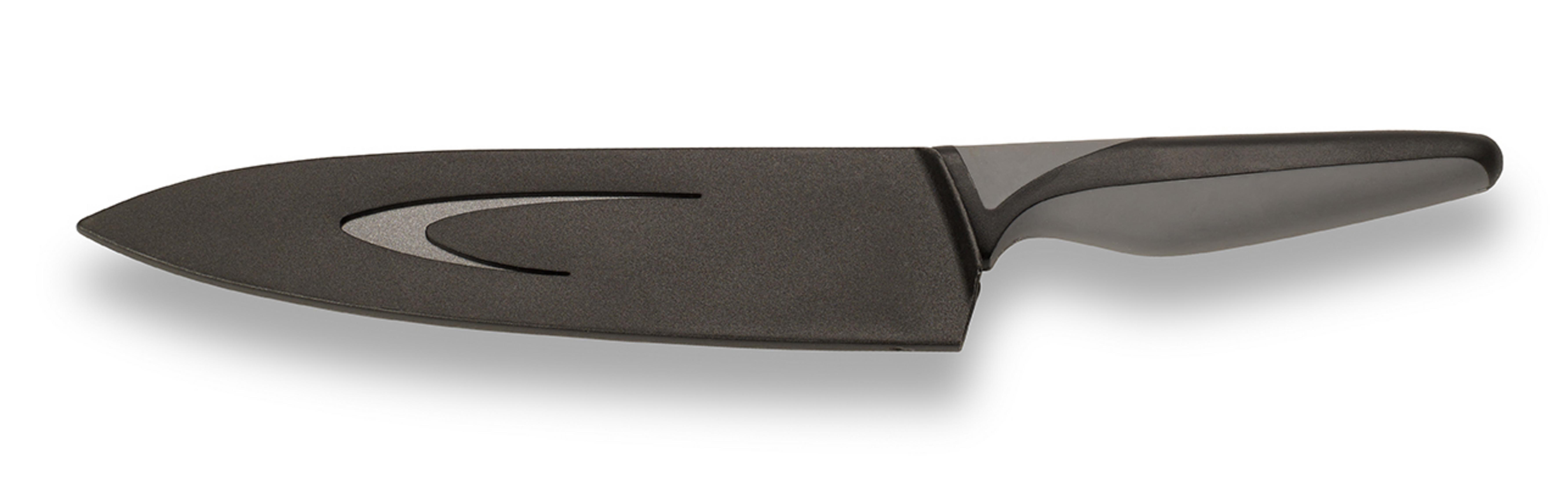 Ein schwarzes Messer mit einem grauen Griff und einer Schutzhülle, das auf einer weißen Oberfläche liegt.