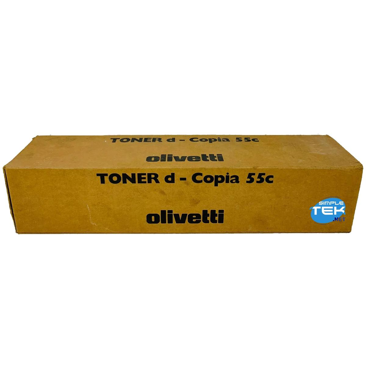 Una scatola di cartone etichettata 'olivetti TONER d - Copia 55c' si trova su uno sfondo bianco. La scatola presenta testo nero.