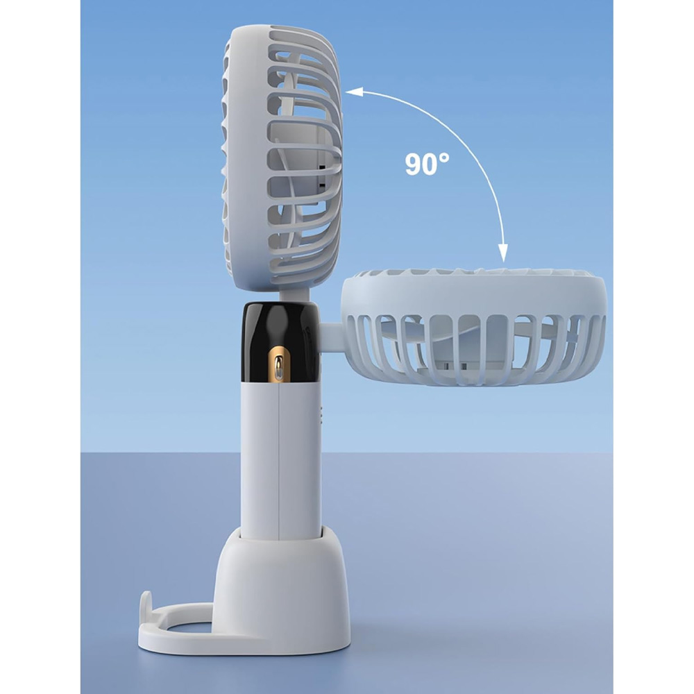 Weißer tragbarer Ventilator mit 90-Grad-Drehung vor blauem Hintergrund, der seine verstellbare Funktion zeigt.