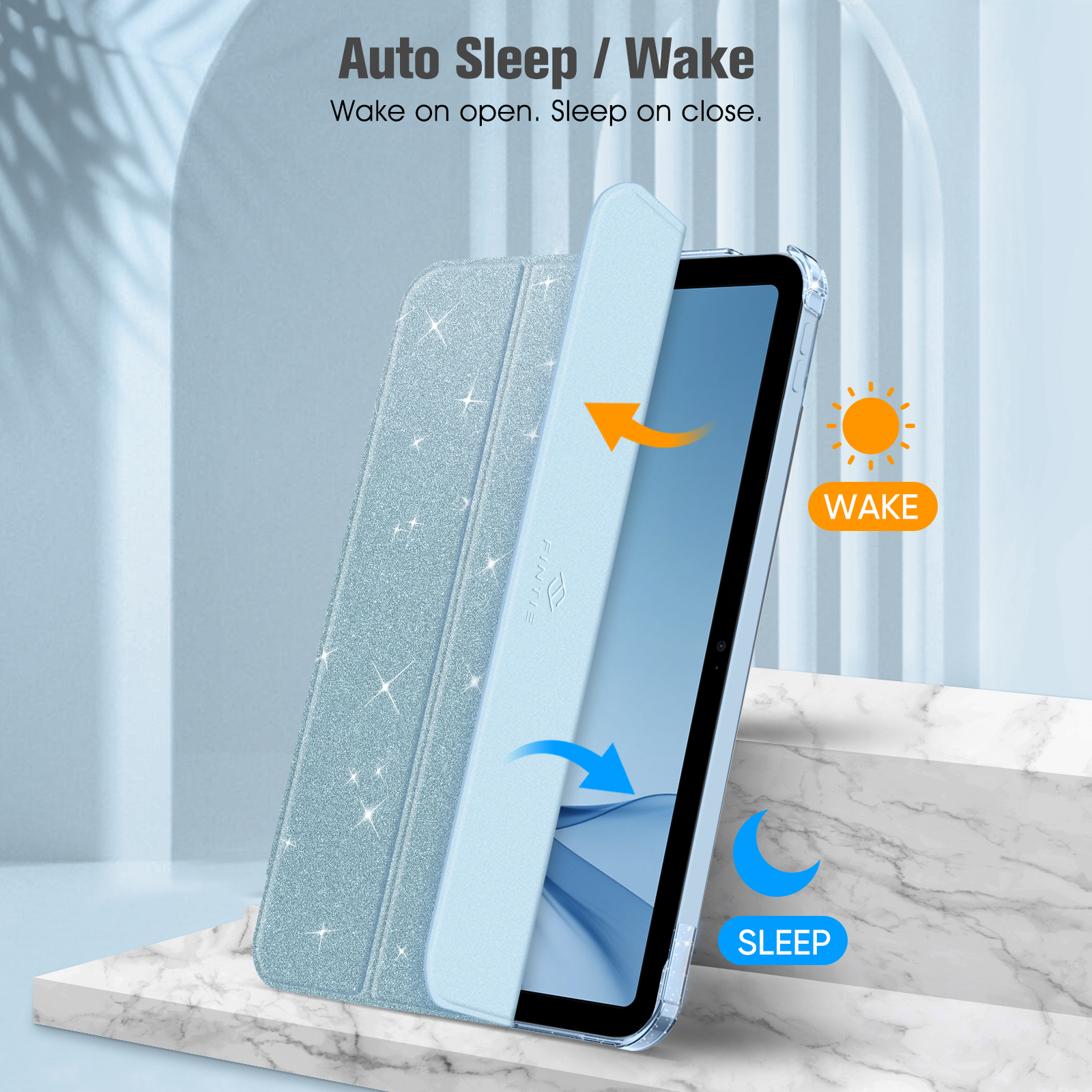Ein hellblaues Tablet mit glitzernder Abdeckung und Sleep/Wake-Funktion auf Weiß und Marmor.