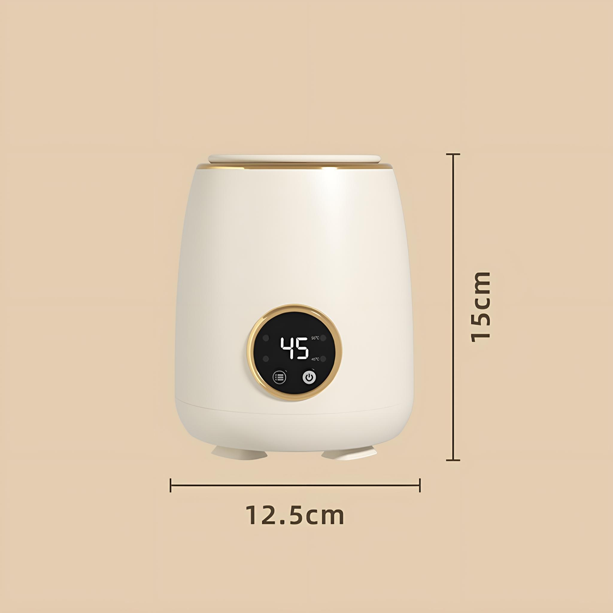 Ein Flaschenwärmer zeigt '45' auf seinem Bildschirm, mit Abmessungen von 15cm Höhe und 12,5cm Breite.