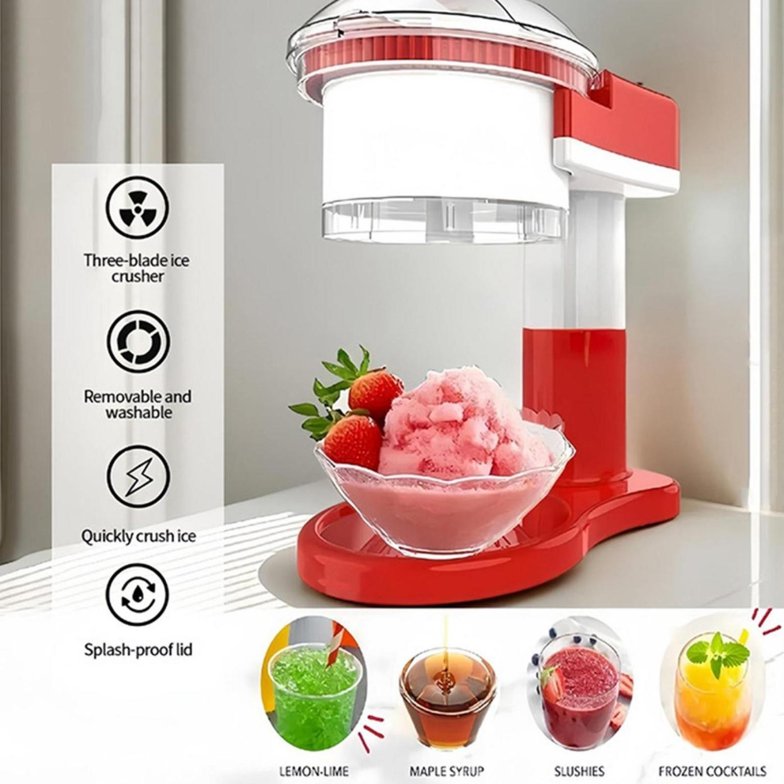 Roter und weißer Eiswürfelbereiter. Schüssel mit Eis, Zitronen-Limetten-Getränke.