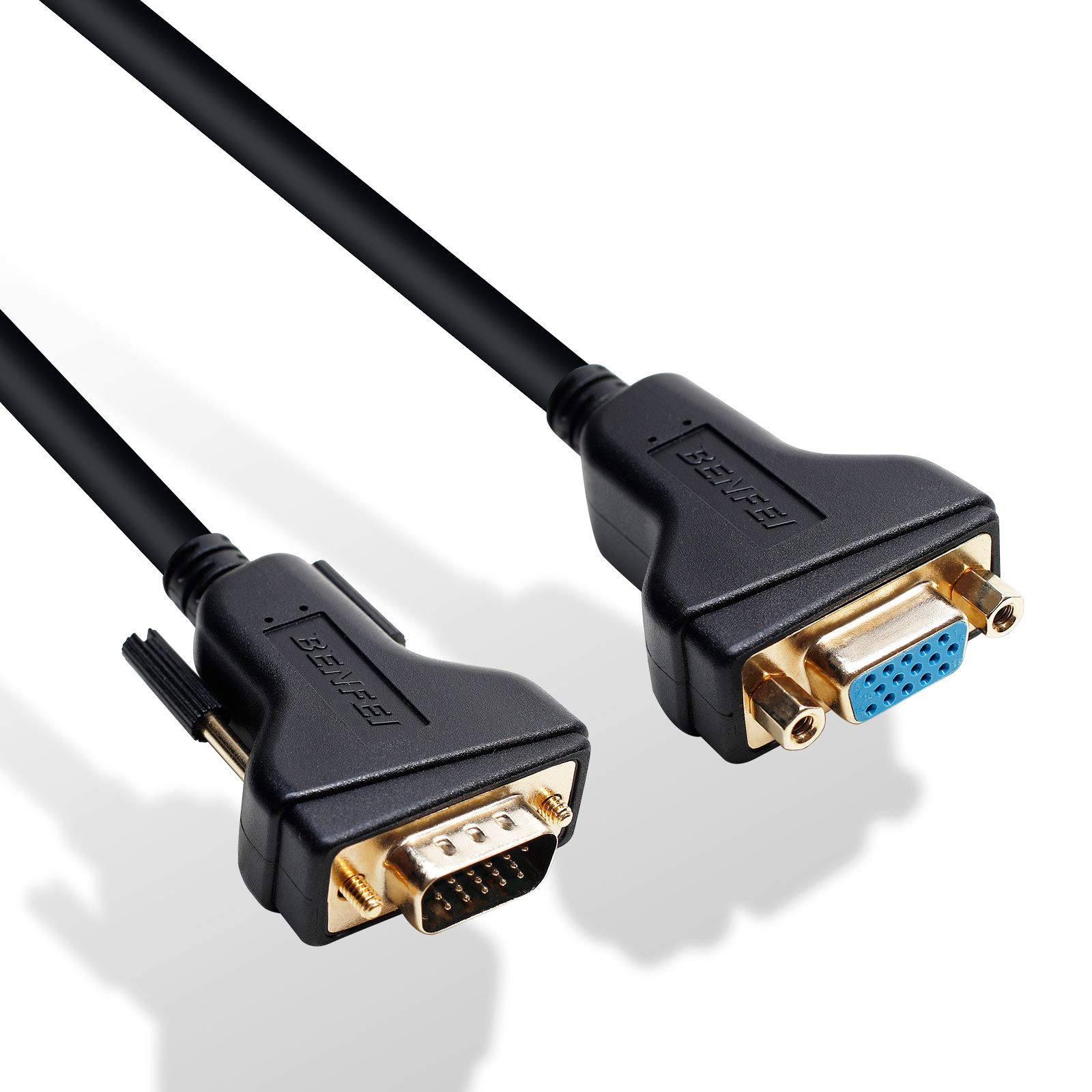 Eine Nahaufnahme zeigt ein schwarzes VGA-Kabel mit blauen Anschlüssen, das für die Videoausgabe entwickelt wurde.