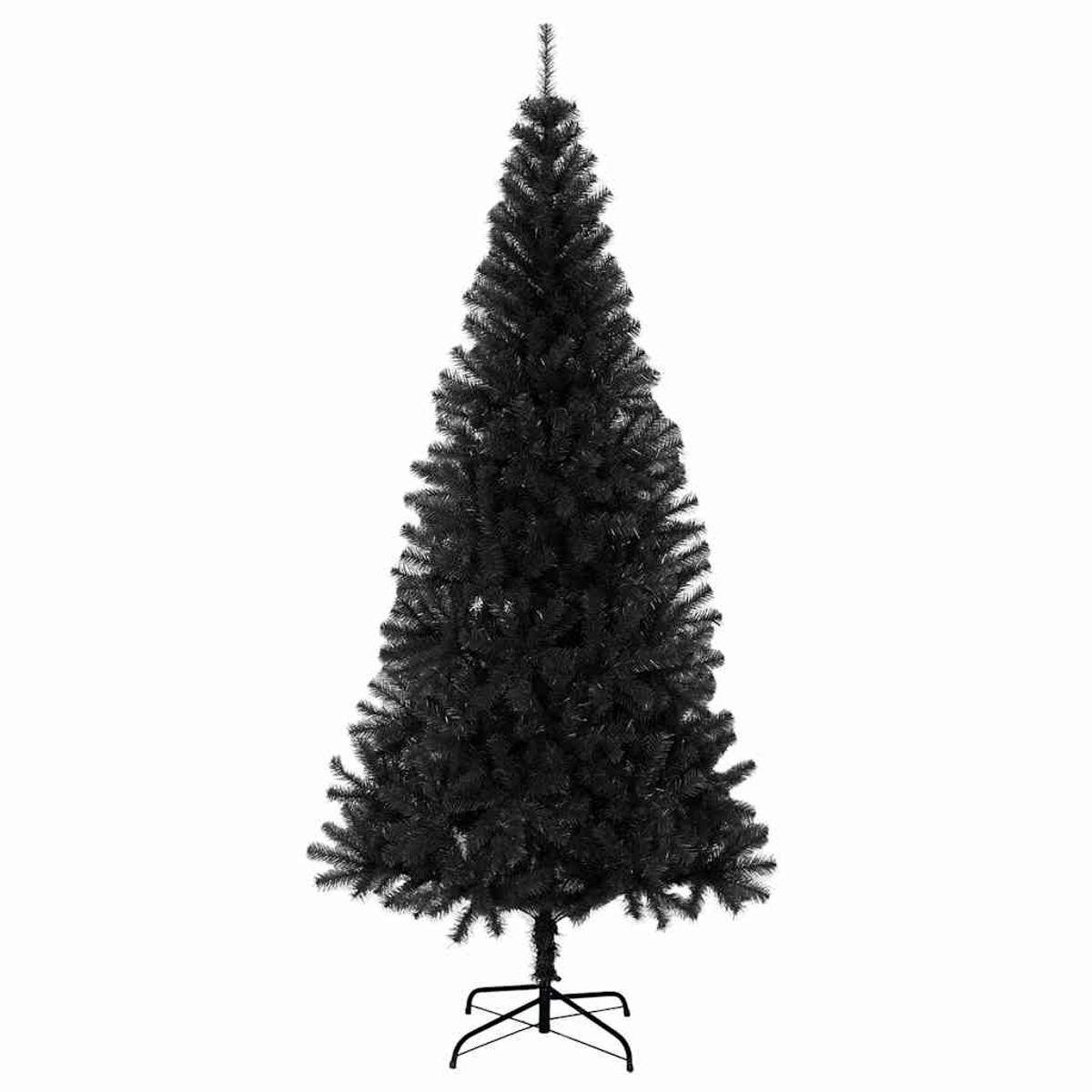 Ein hoher, schwarzer Weihnachtsbaum steht auf weißem Hintergrund. Der Baum hat einen Metallständer. Die Äste sind voll und verjüngt.