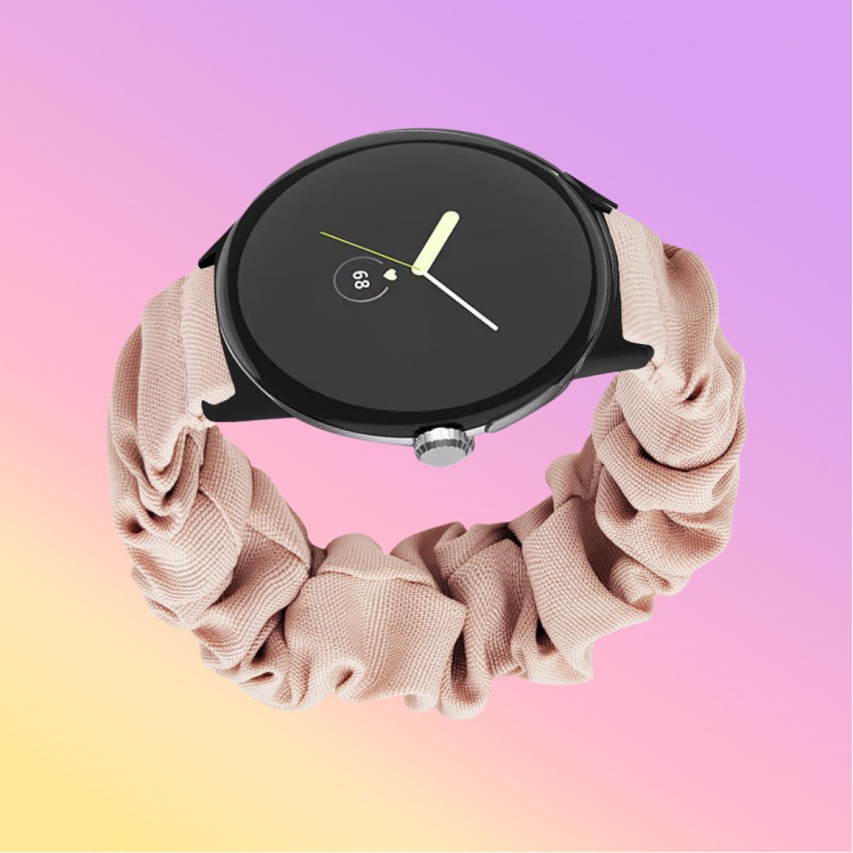 L'immagine mostra uno smartwatch con un cinturino rosa su uno sfondo sfumato viola e giallo.