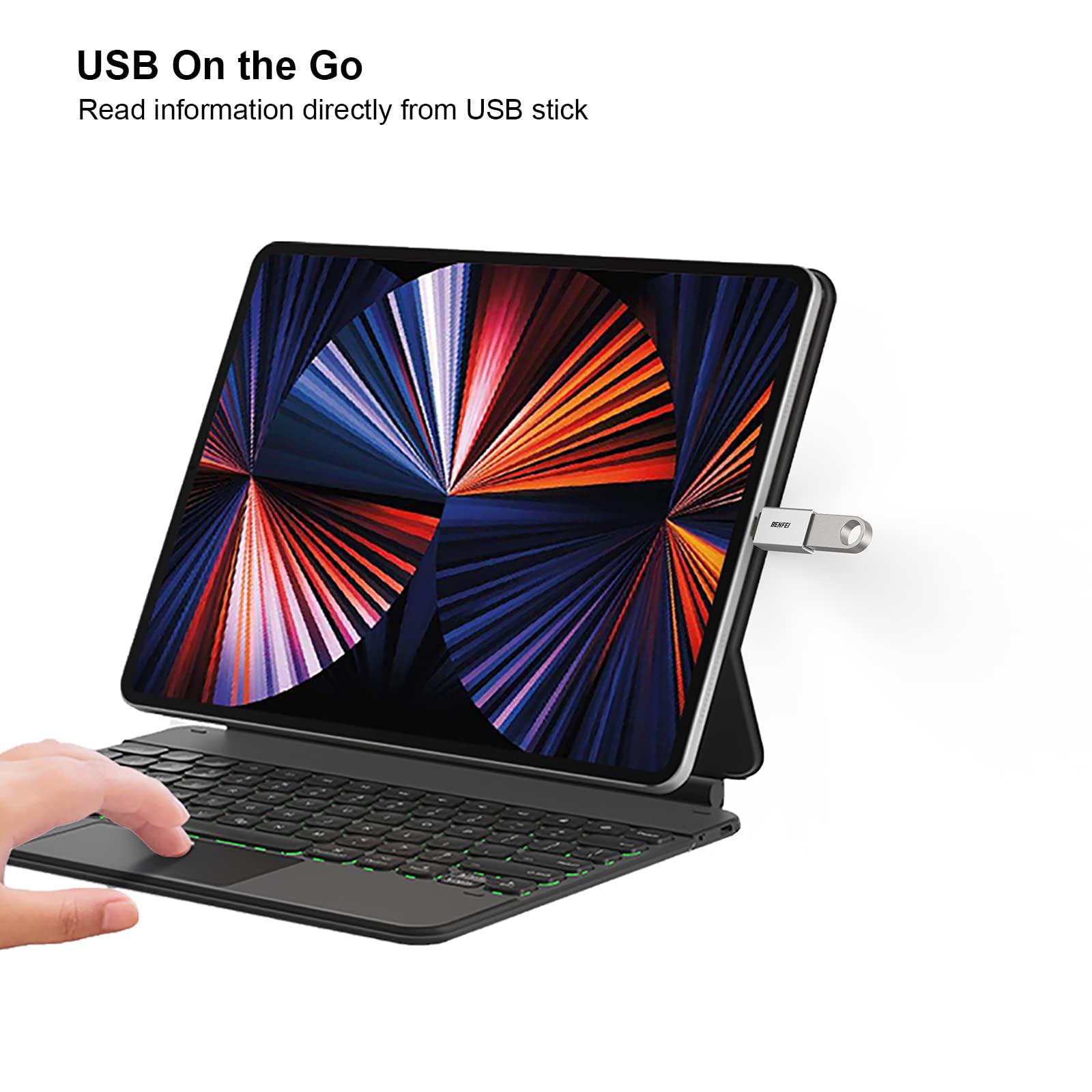 Silberner BENFEI USB-Adapter an ein Tablet mit Tastatur angeschlossen, das farbenfrohe Grafiken auf dem Bildschirm anzeigt.