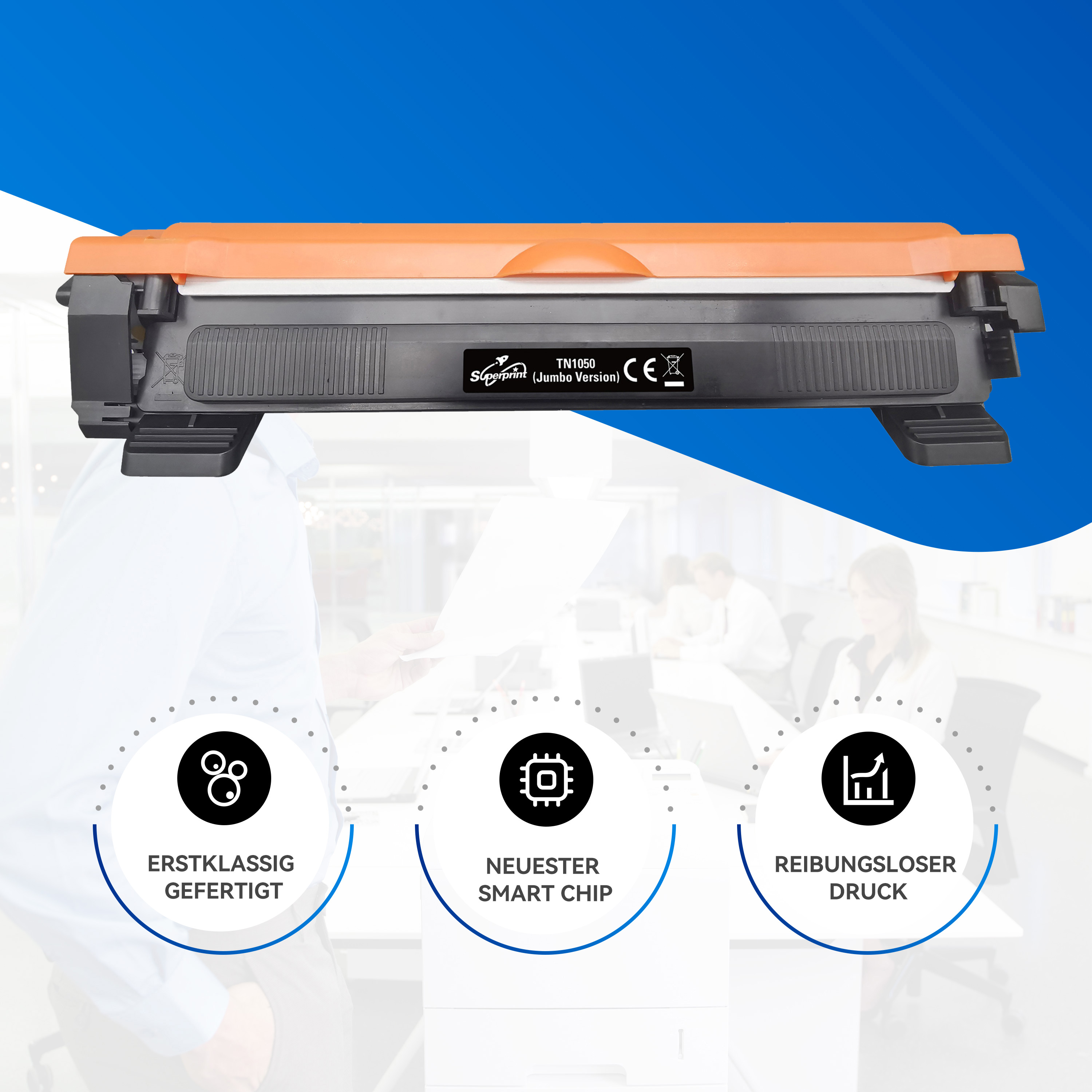 Une cartouche de toner d'imprimante est affichée devant un environnement de bureau.