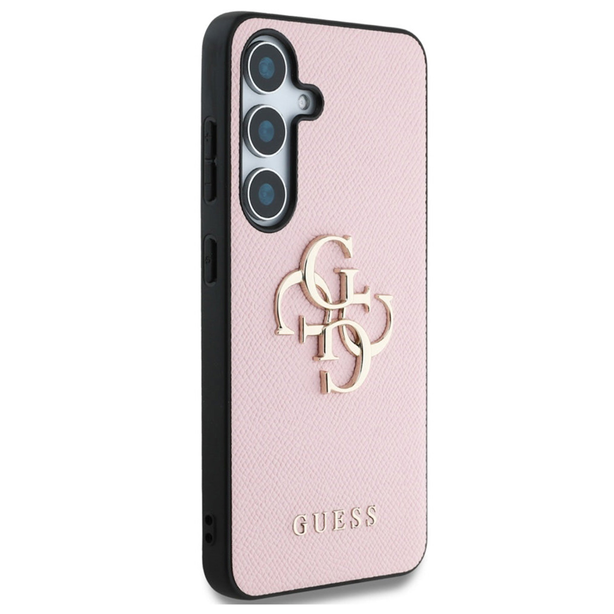Una custodia rosa per telefono con logo Guess dorato, con obiettivi della fotocamera e una cornice nera su uno sfondo bianco.