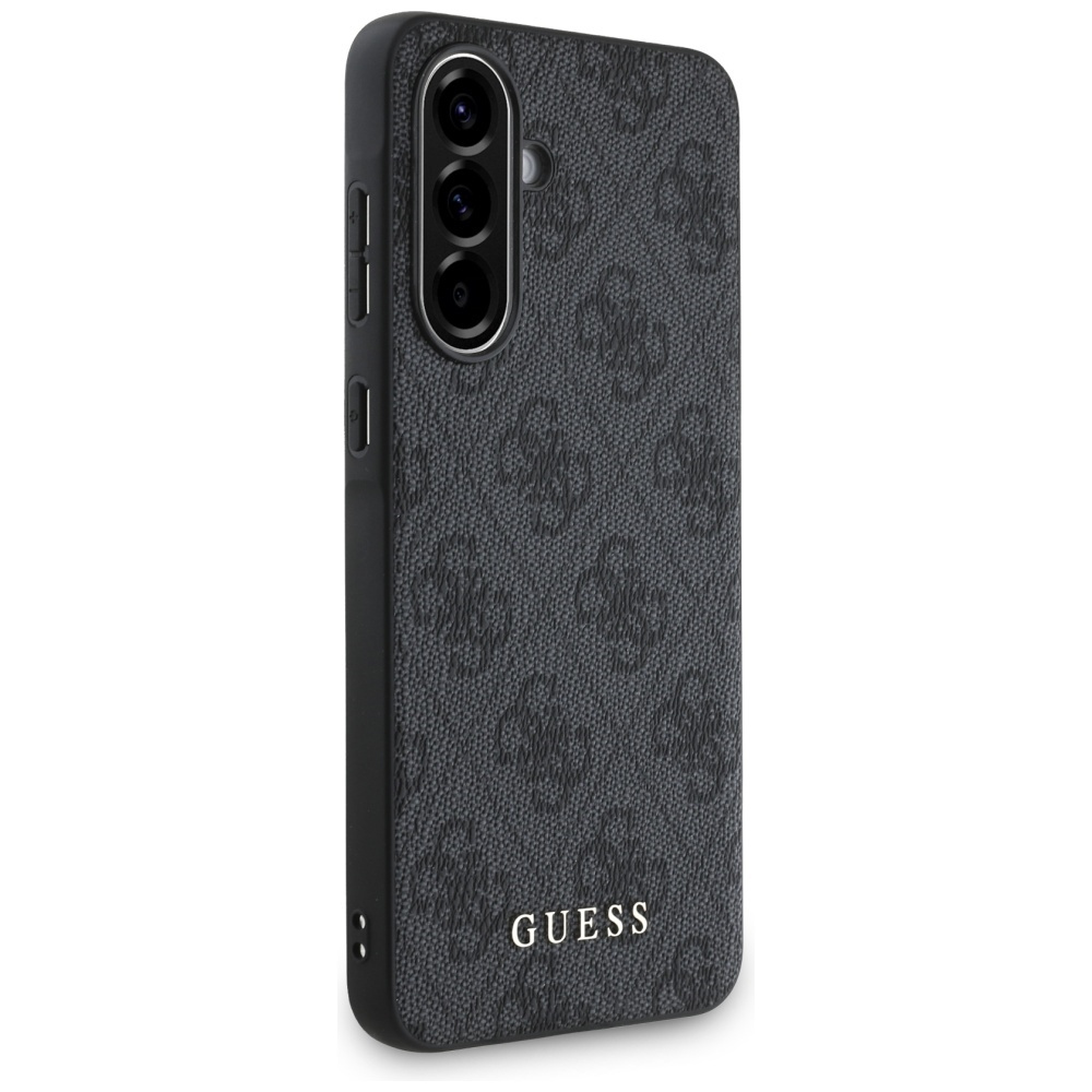 Czarne etui na telefon Guess z wzorem logo, wycięciami na aparat i bocznymi przyciskami na białym tle.
