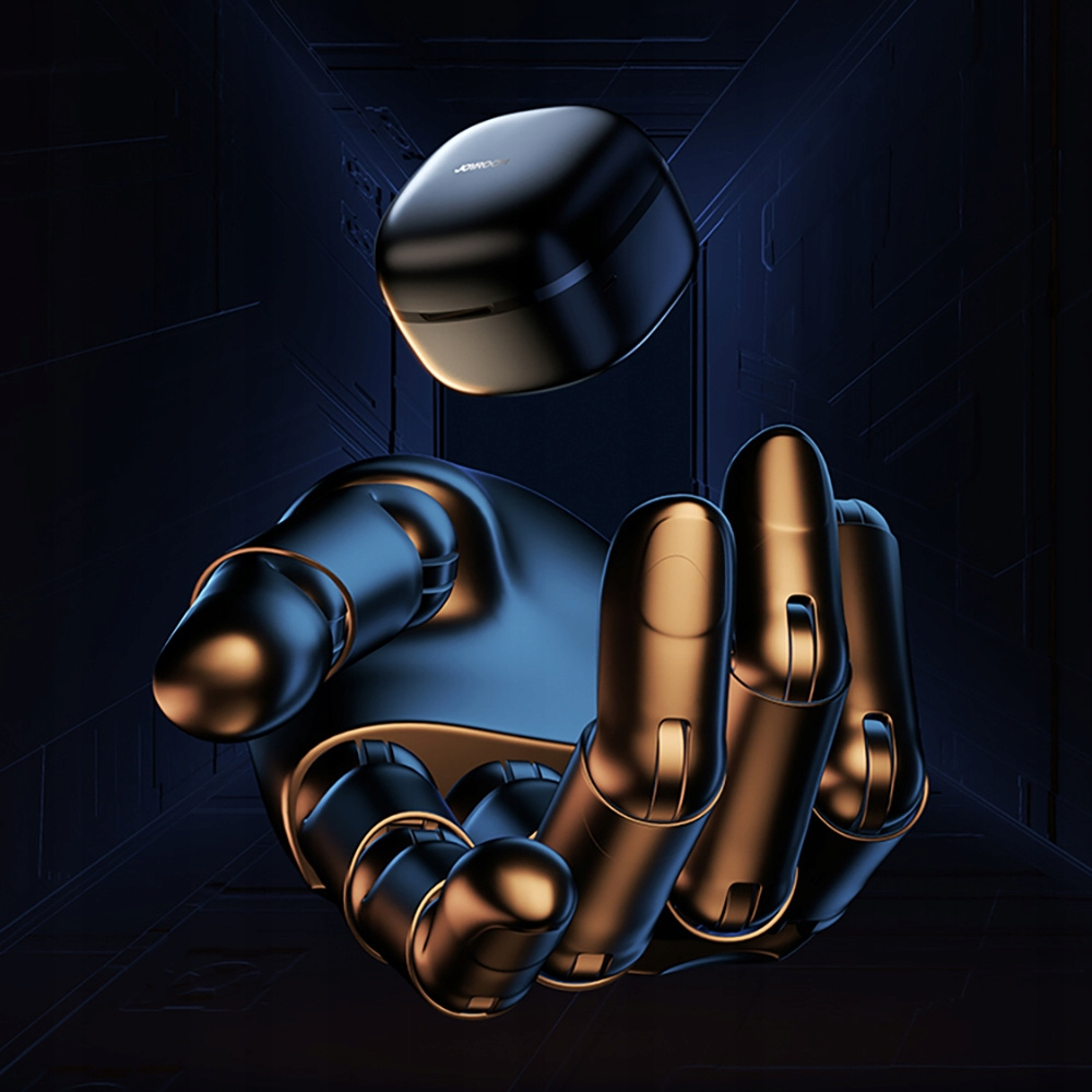 Czarne etui na słuchawki unosi się nad metalową dłonią w ciemnym, wyściełanym otoczeniu.