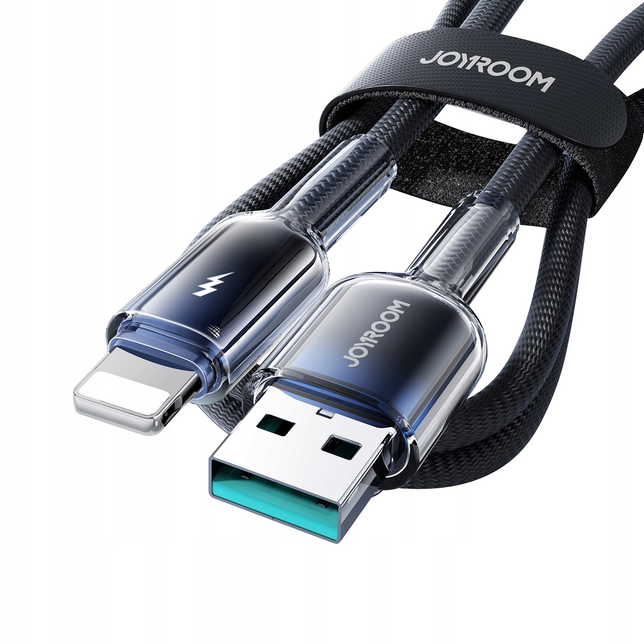 Czarny, pleciony kabel Joyroom ze złączami USB i Lightning. Przezroczyste obudowy ukazują złącza.