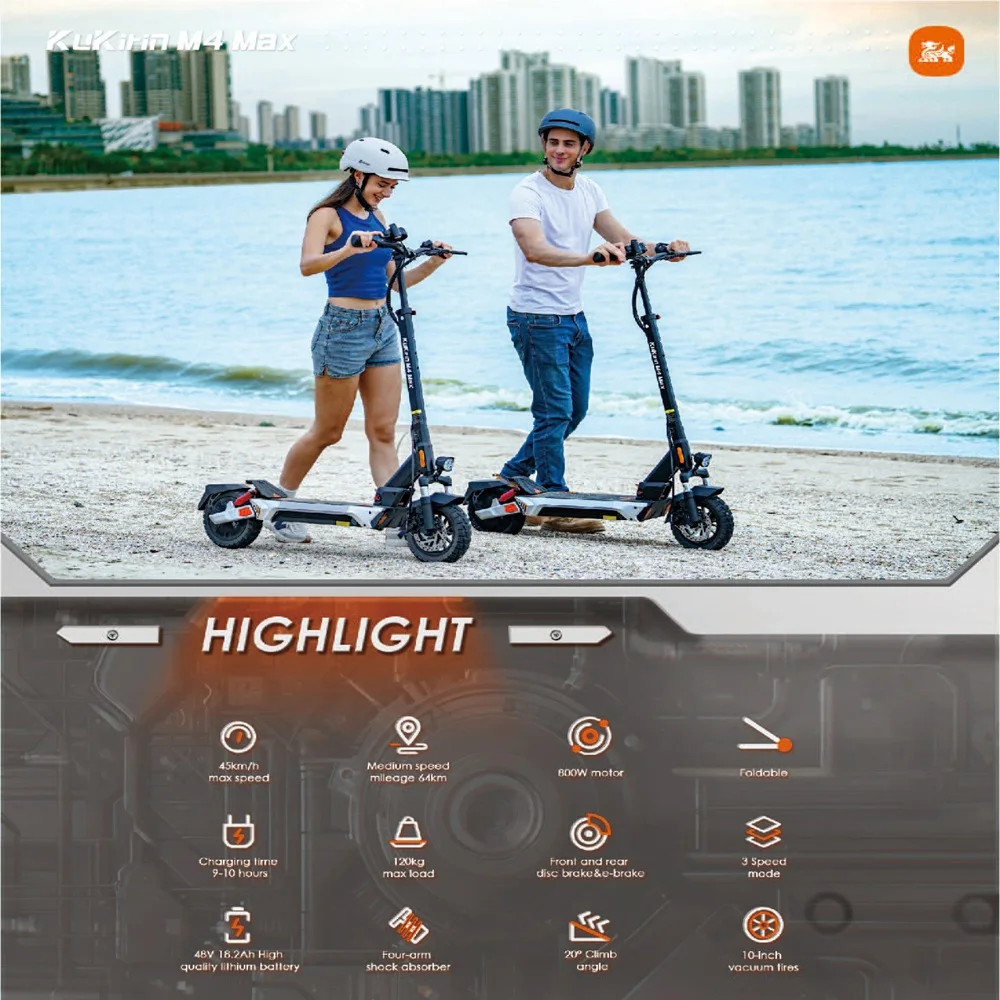 Due persone guidano scooter neri su una spiaggia. Un'infografica evidenzia le caratteristiche e le specifiche dello scooter.