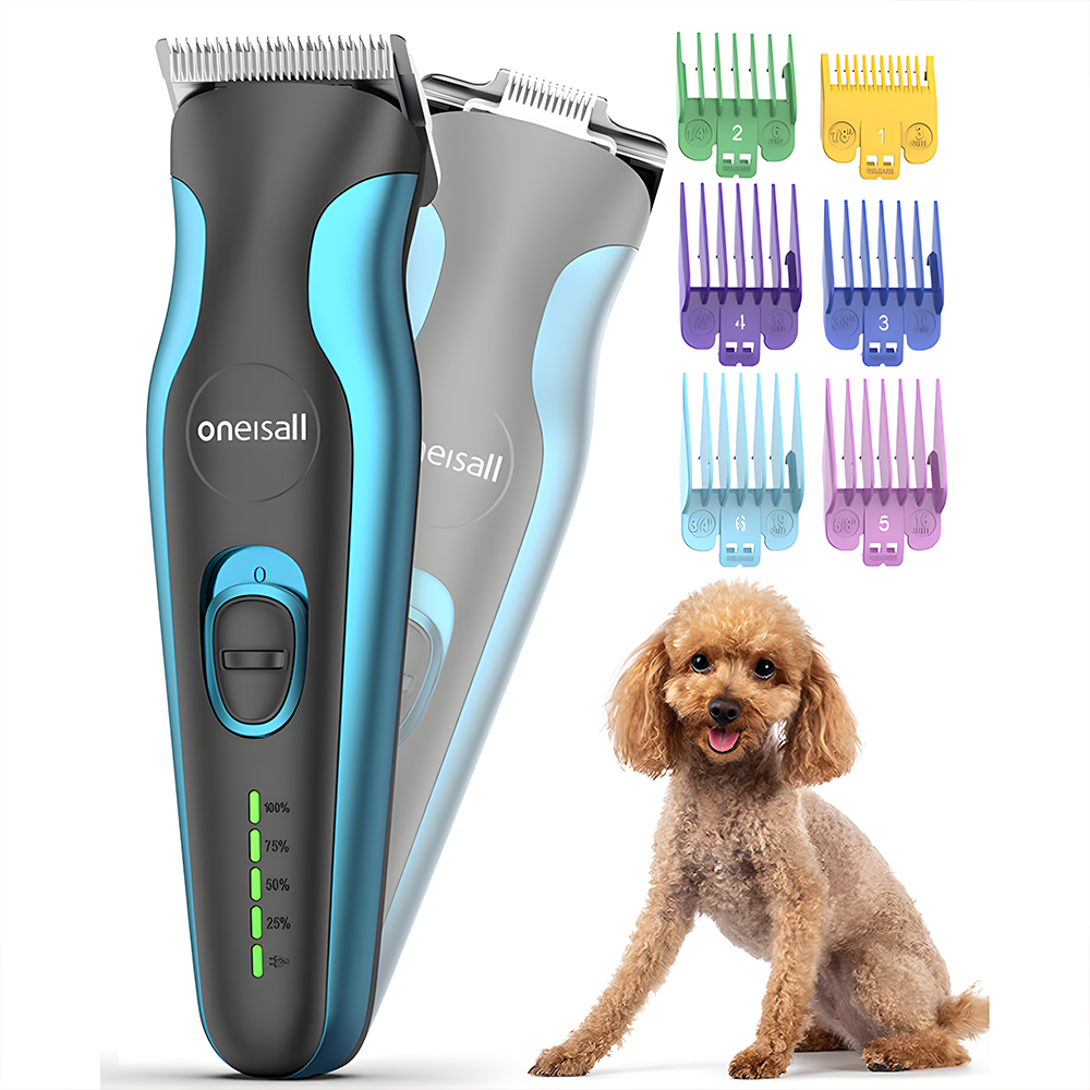 Niebiesko-szara maszynka do strzyżenia psów, grzebienie prowadzące i pudel na białym tle.