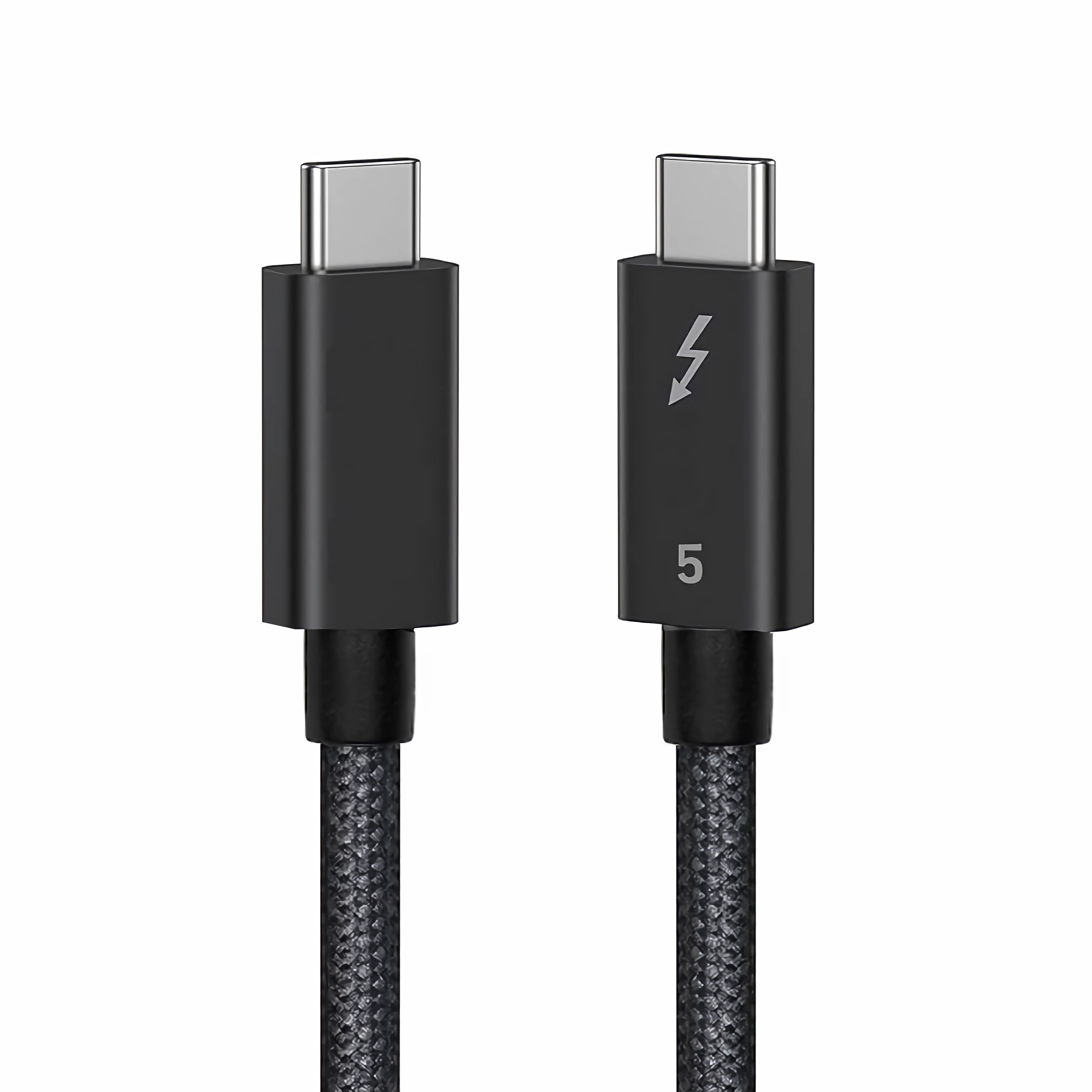 Zwei USB-C-Kabel mit schwarzen geflochtenen Kabeln und silbernen Anschlüssen sind auf einem weißen Hintergrund zu sehen.