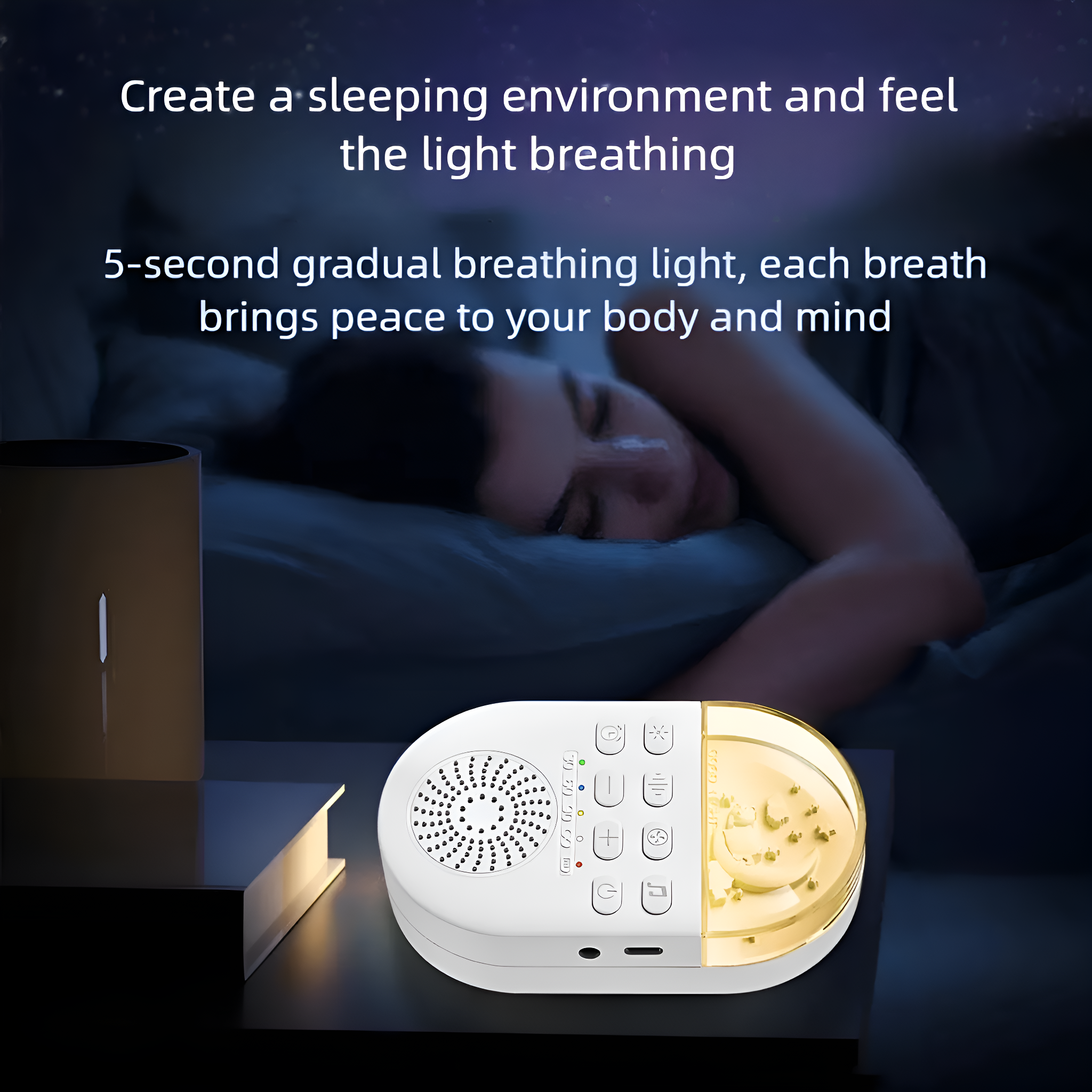 Eine Maschine für weißes Rauschen mit gelbem Licht und einer Person, die auf einem Bett schläft.
