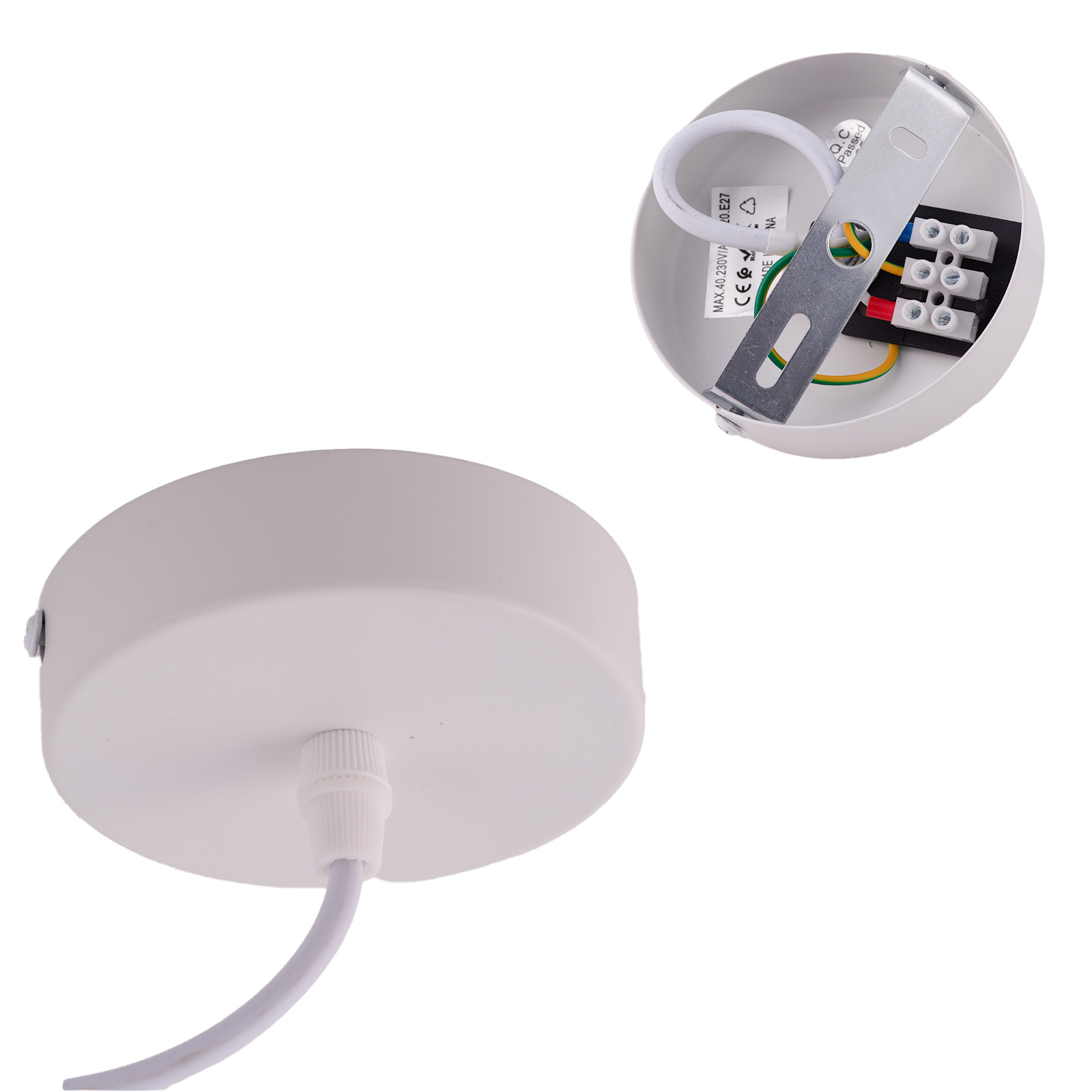 Una lámpara de techo blanca y abierta que muestra el cableado interno y los componentes, sobre un fondo blanco.