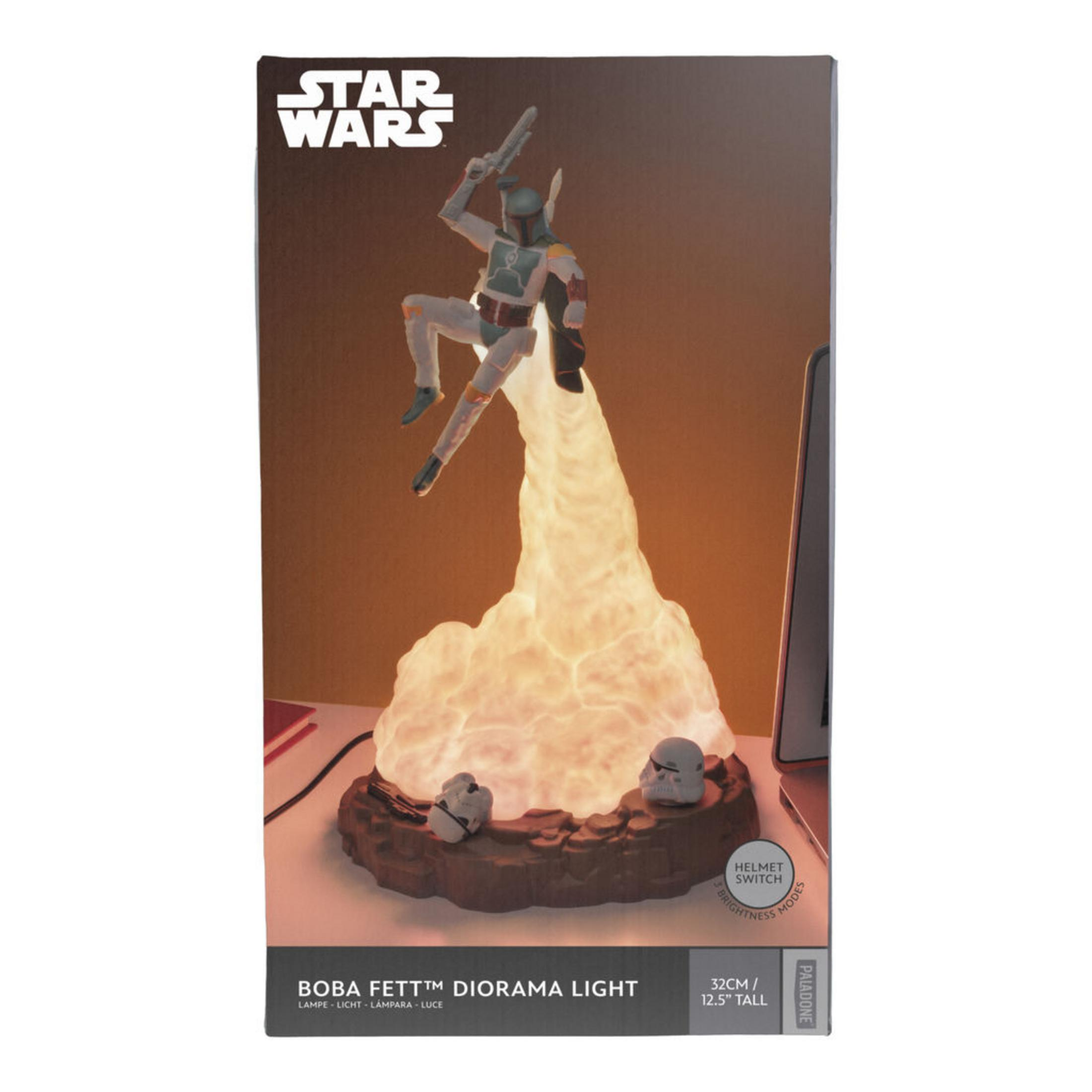 Star Wars Boba Fett Diorama Licht, das die Figur zeigt, wie sie von einer Rauchwolkenbasis auf der Produktbox springt.