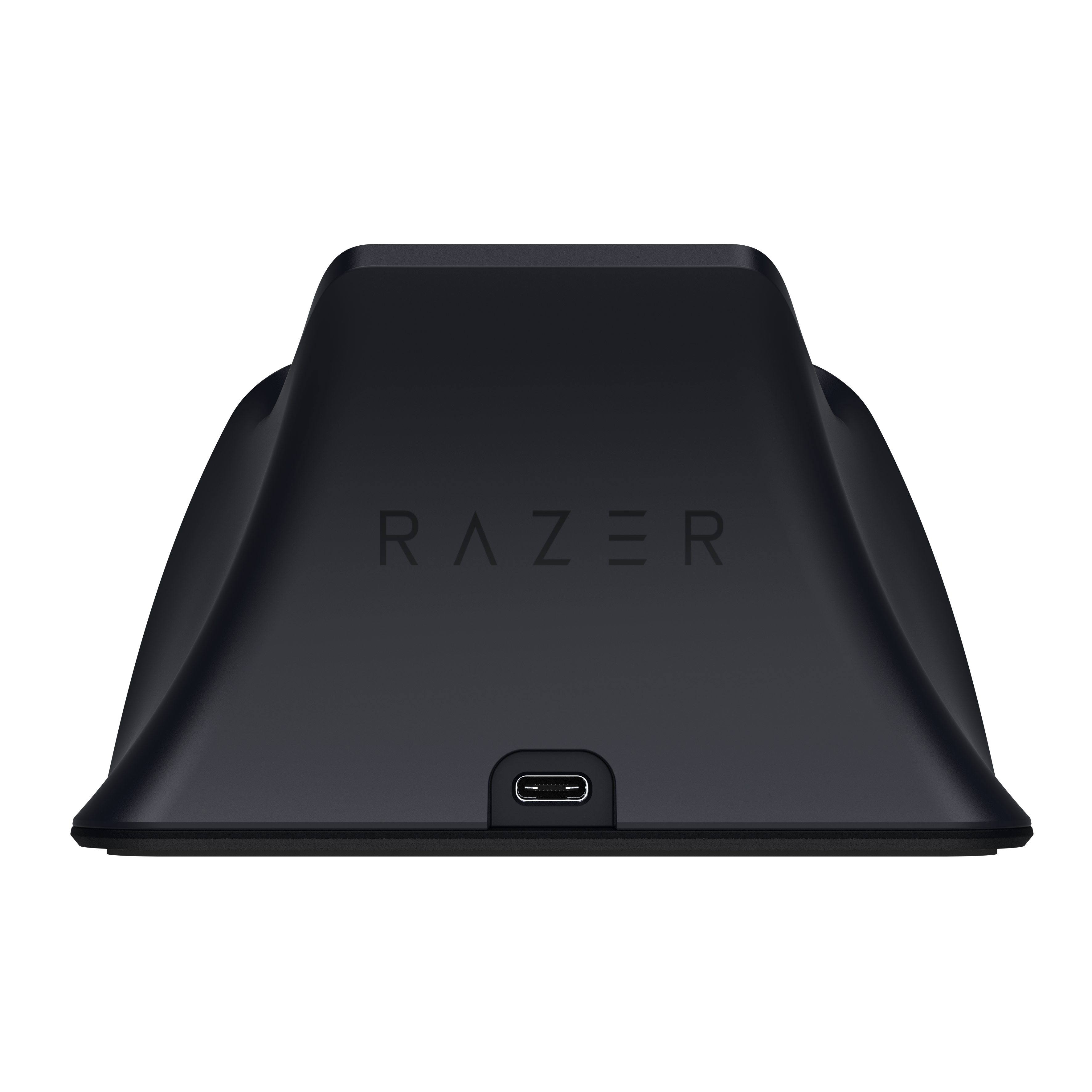 Razer logosu ve bir USB-C bağlantı noktası içeren siyah bir Razer şarj ünitesinin arkası.