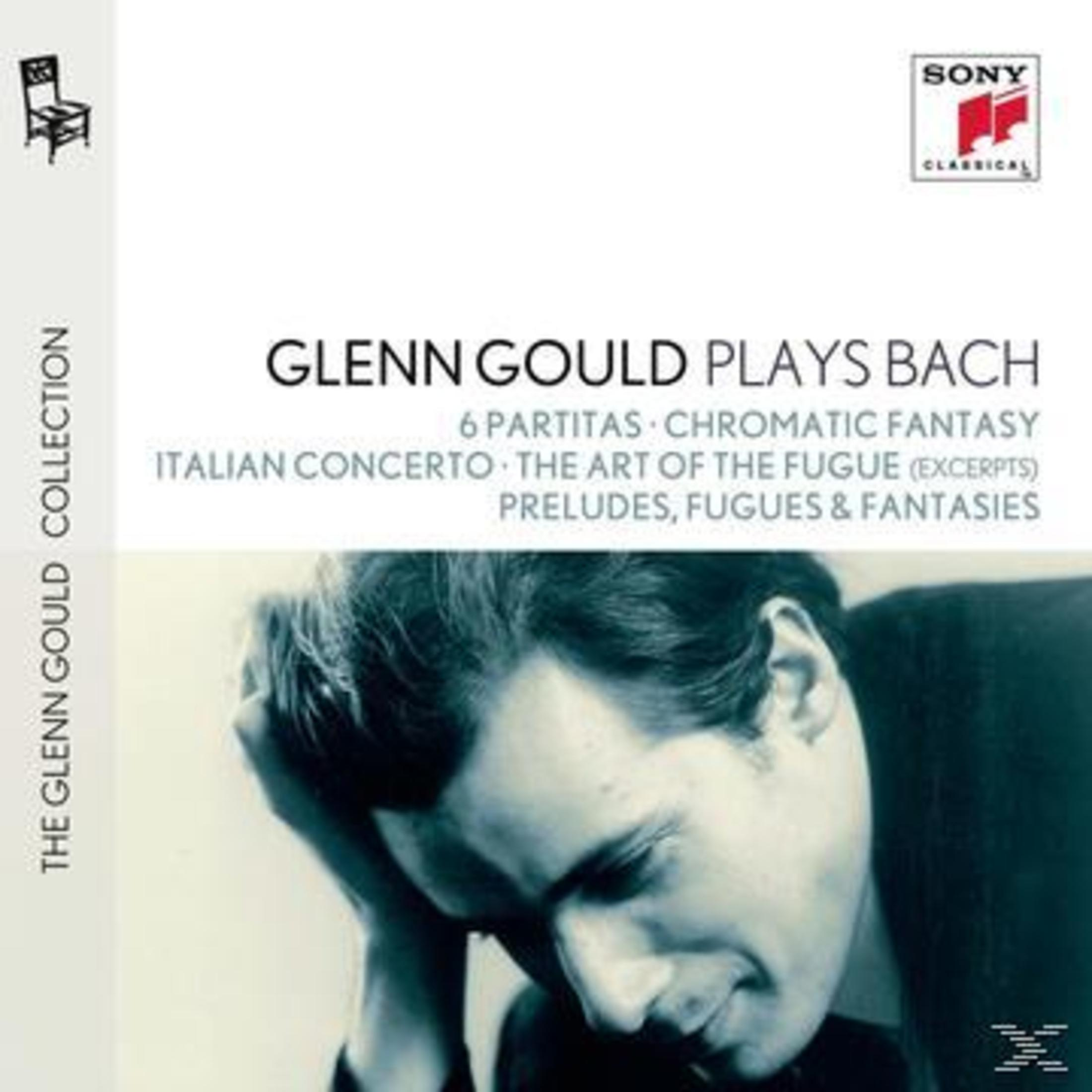 Glenn Gould Plays Bach Albumcover mit Goulds Porträt und Titelliste.