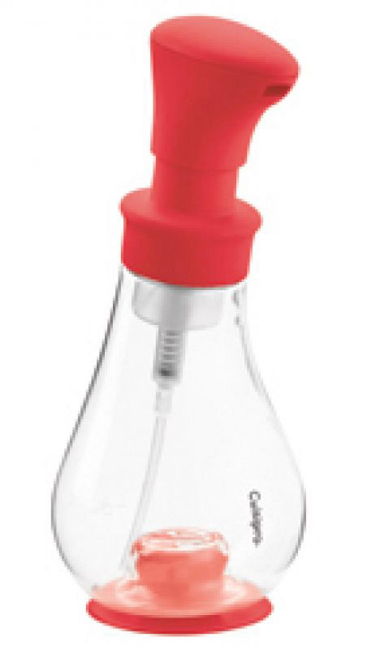 Durchsichtige Spenderflasche mit rotem Oberteil und Boden, entwickelt zum kontrollierten Ausgeben von Flüssigkeiten.
