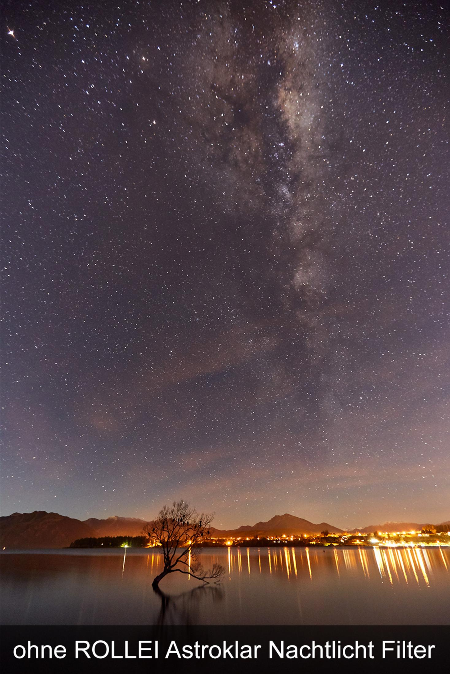 Nachtszene mit Sternen, See und Bergen. Text: "ohne Rollei Astroklar Nachtlicht Filter".